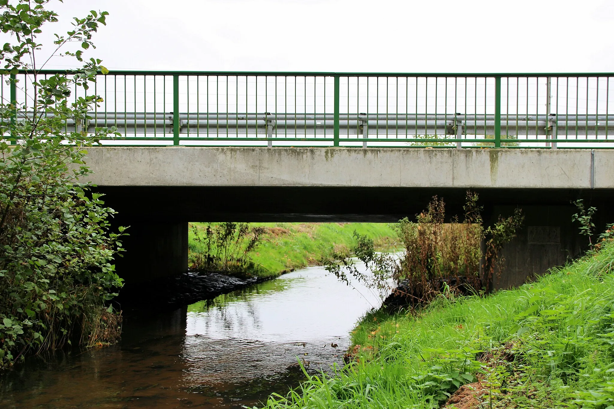 Photo showing: Brücke über die Dosse an der Landesgrenze zwischen BB (L147) und MV (L 206) von Südosten