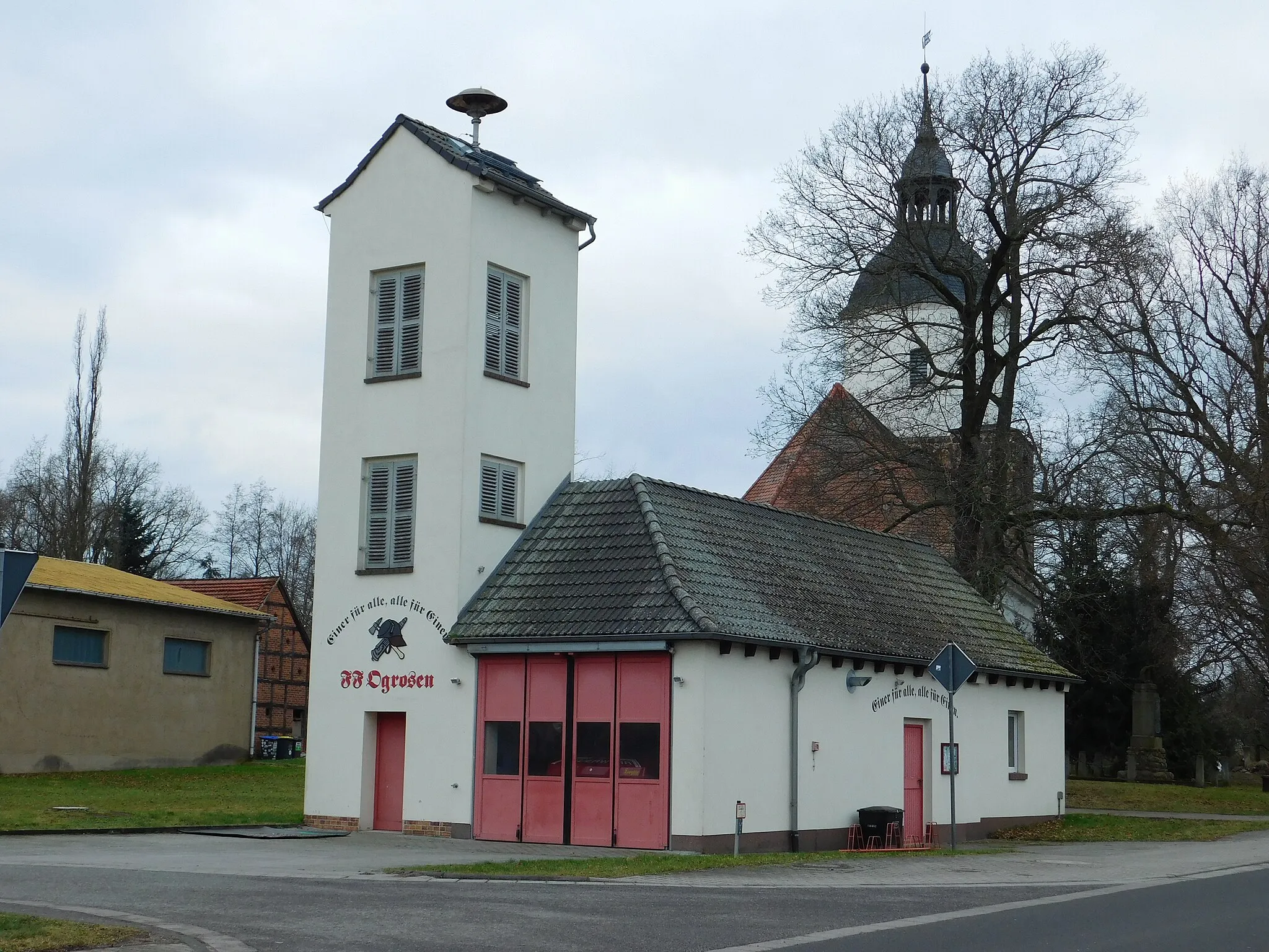 Photo showing: Gebäude der Freiwilligen Feuerwehr Ogrosen (Gemeinde Vetschau/Spreewald)