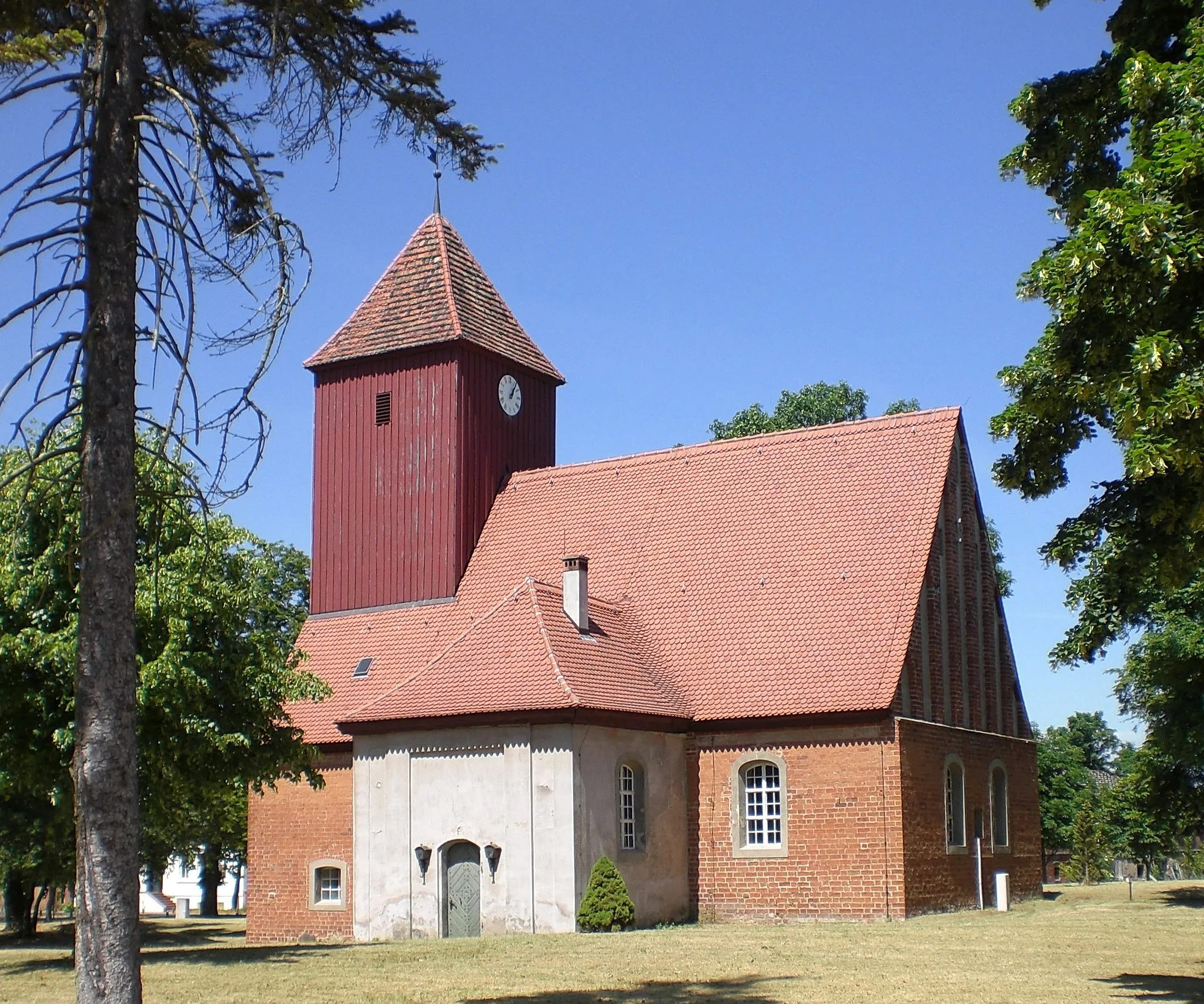 Photo showing: Dorfkirche Börnicke, Südseite