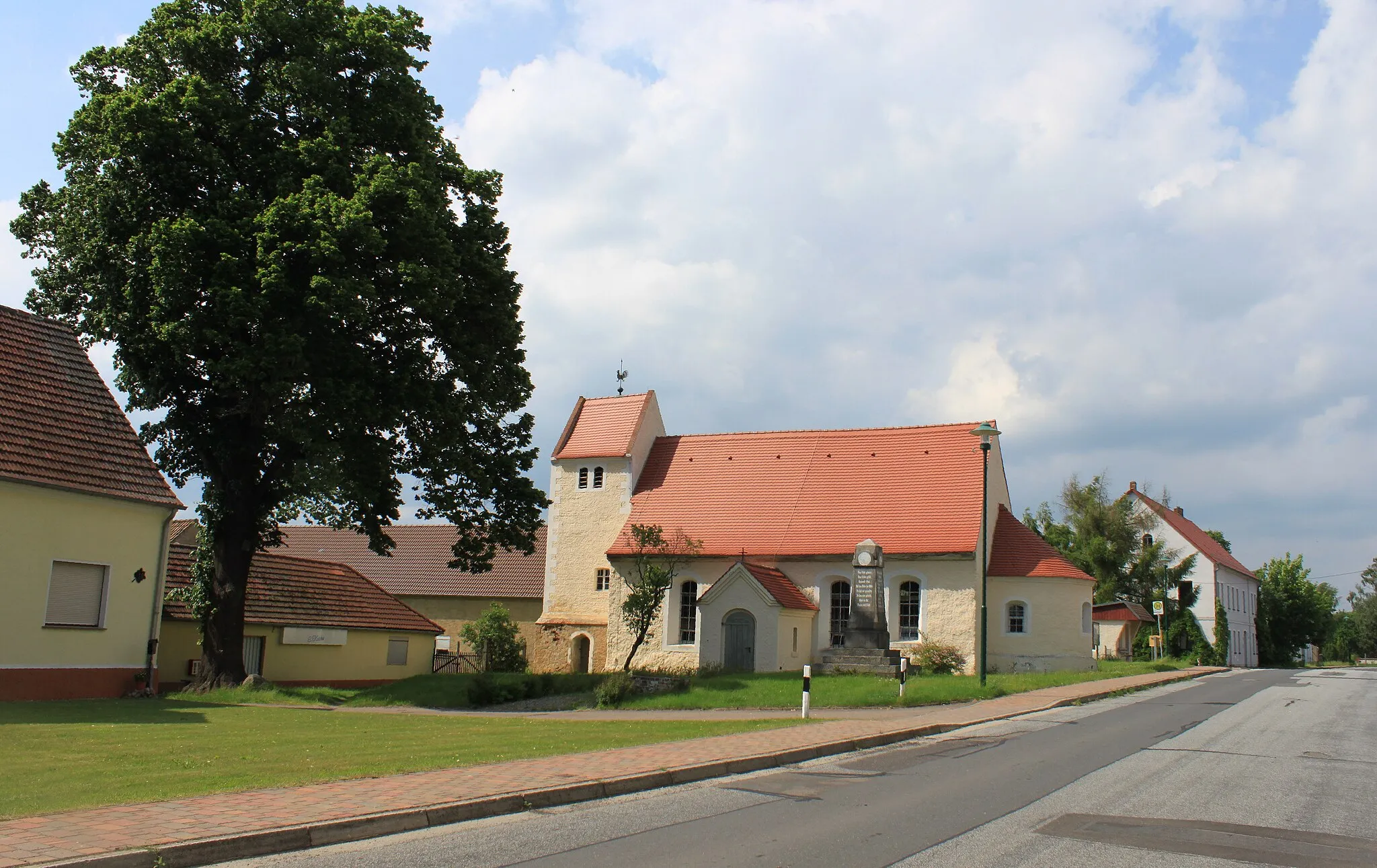 Photo showing: church in Hillmersdorf
