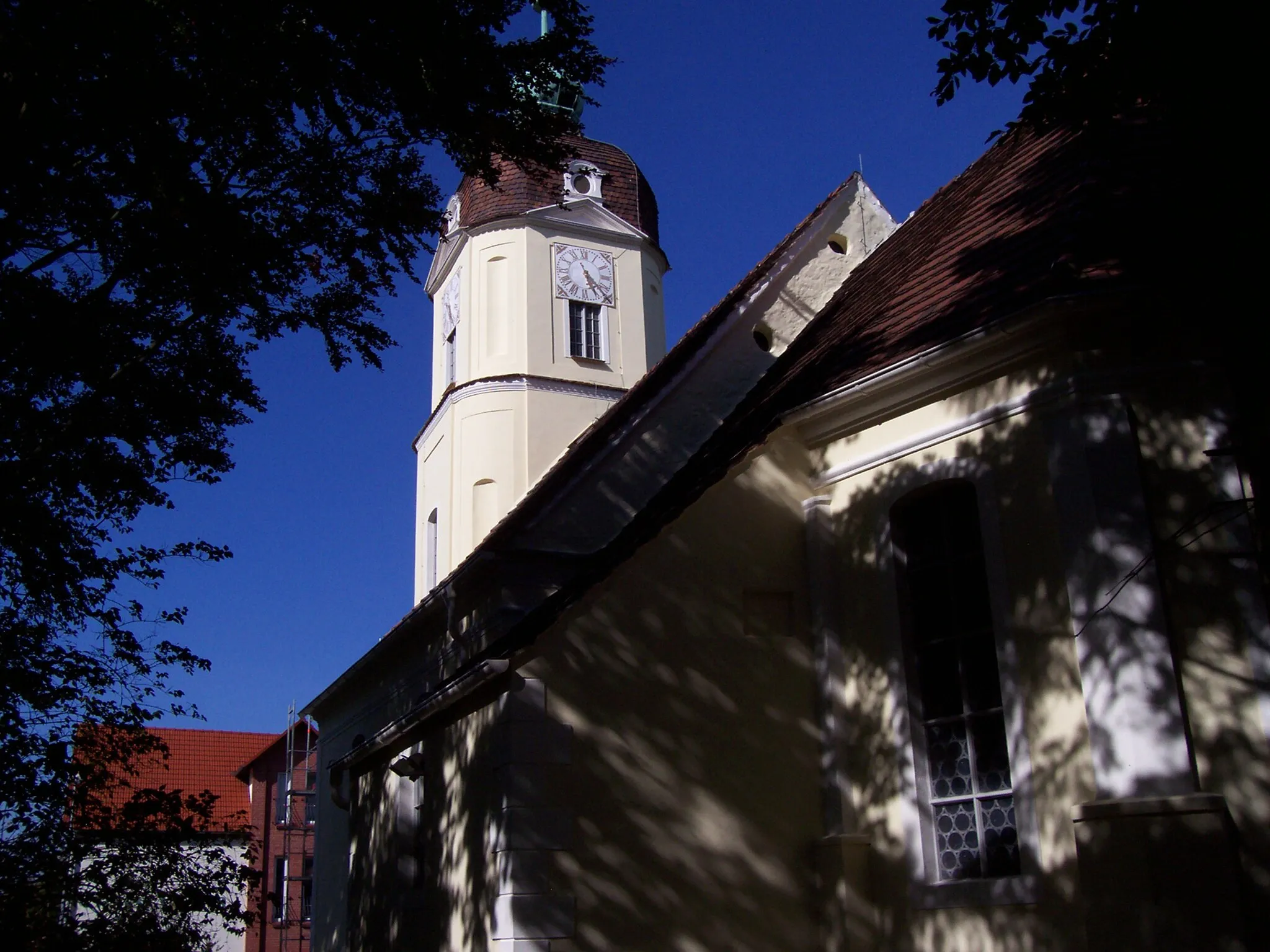 Photo showing: Gablenzer Kirche, Deutschland

frisch gestrichen (August 2007)