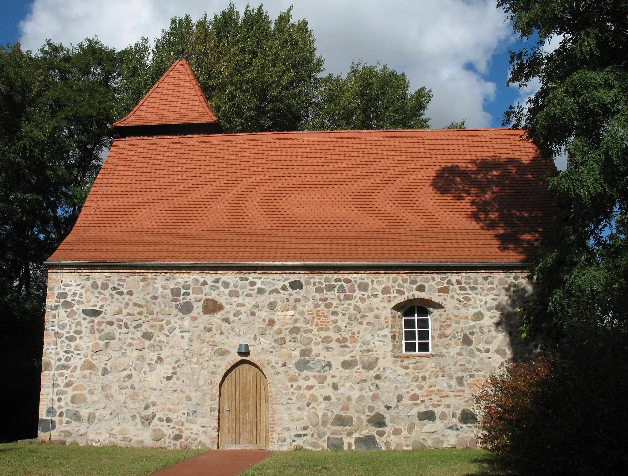 Photo showing: Church in Möglin in Brandenburg, Germany