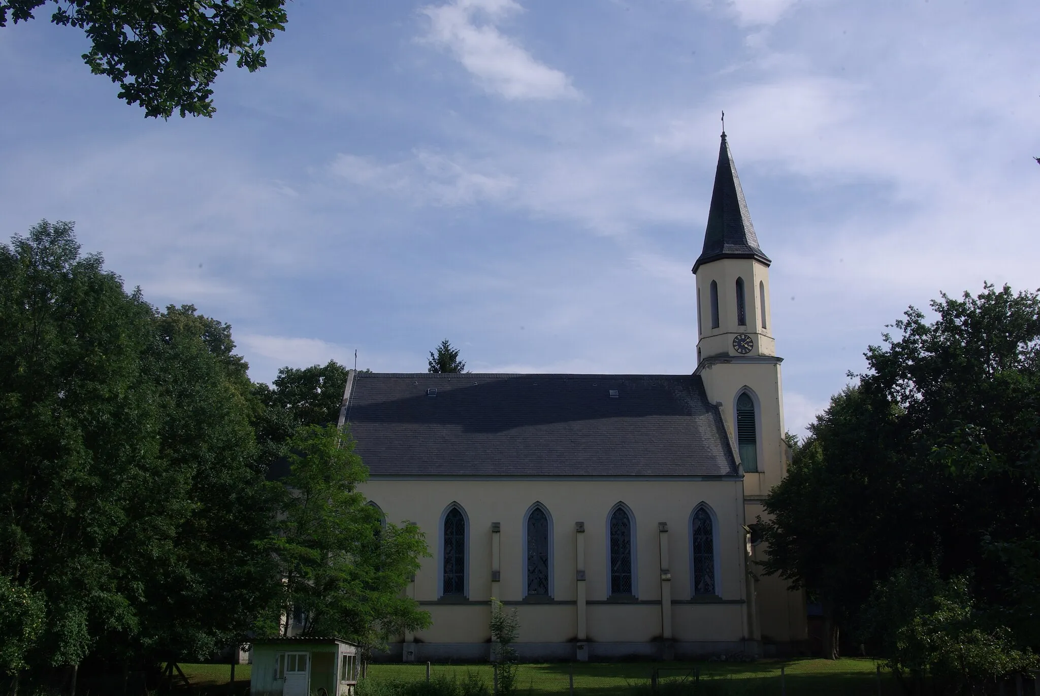 Photo showing: Cumlosen in Brandenburg, Germany. The church was built from 1856 until 1858.