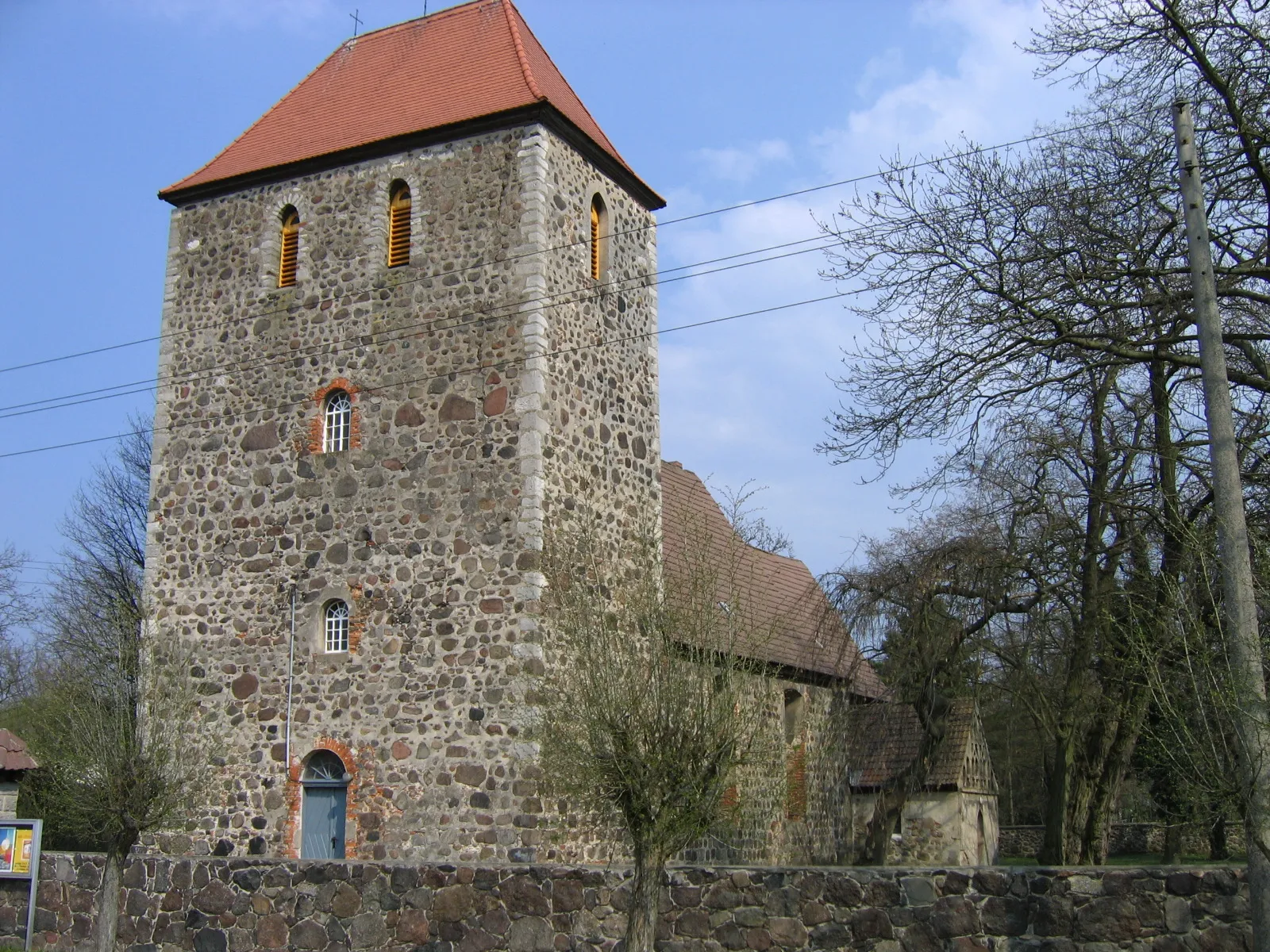 Photo showing: Dorfkirche Rehfelde, Lkr. Märkisch-Oderland, Brandenburg