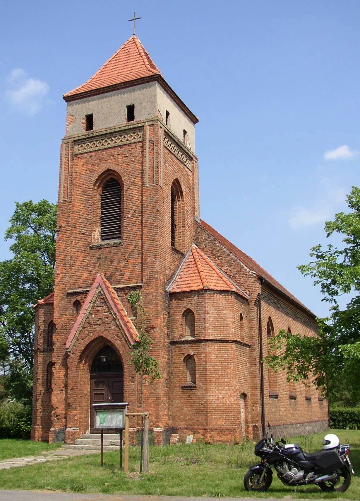 Photo showing: Church in Bliesdorf in Brandenburg, Germany