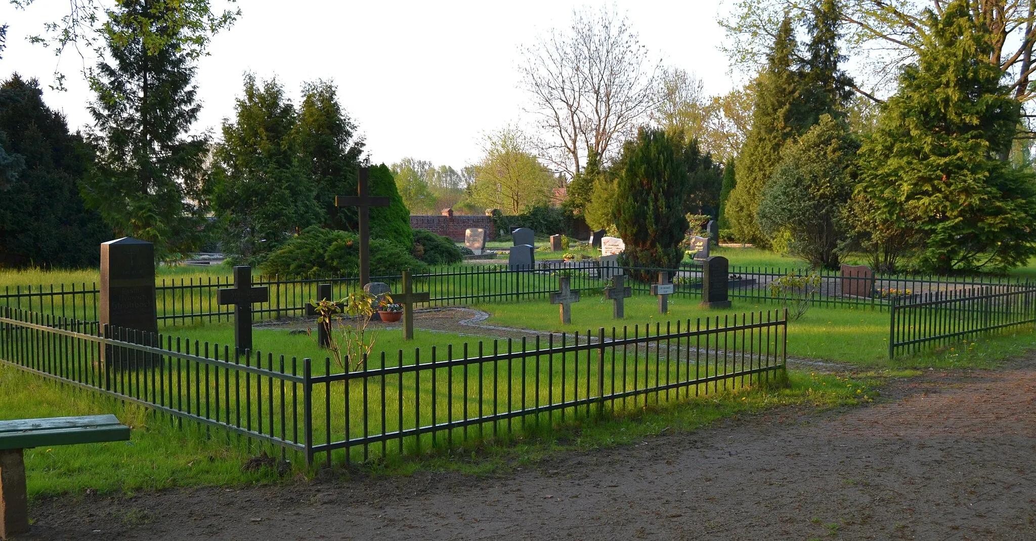 Photo showing: Cemetery of Zechin.