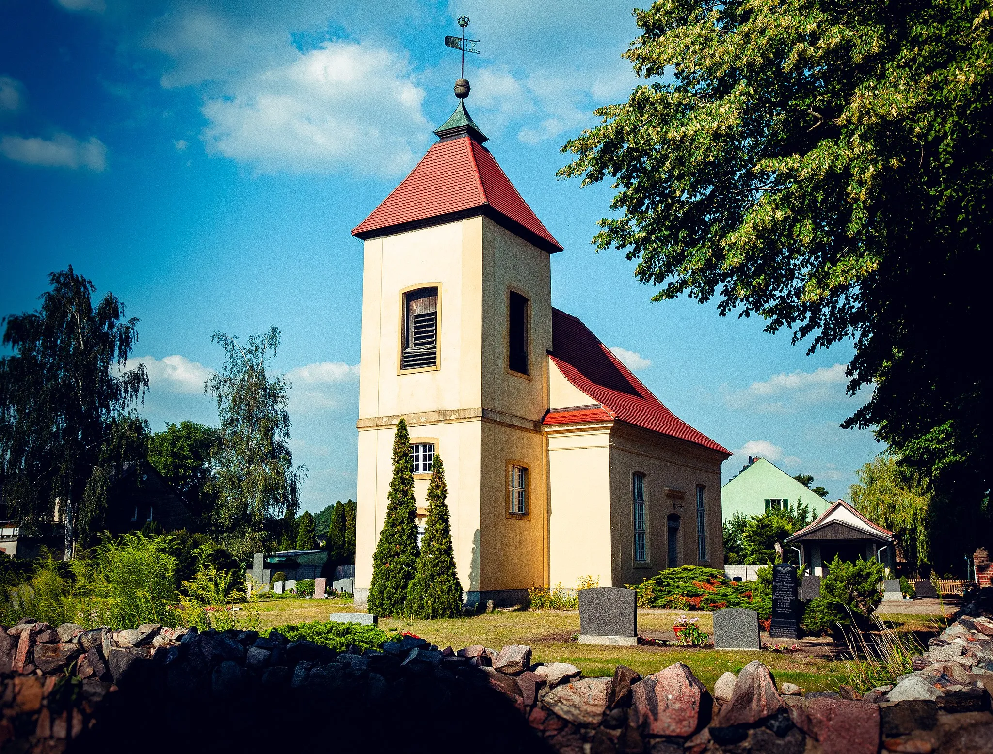 Photo showing: Dorfkirche Nudow, August 2020 B