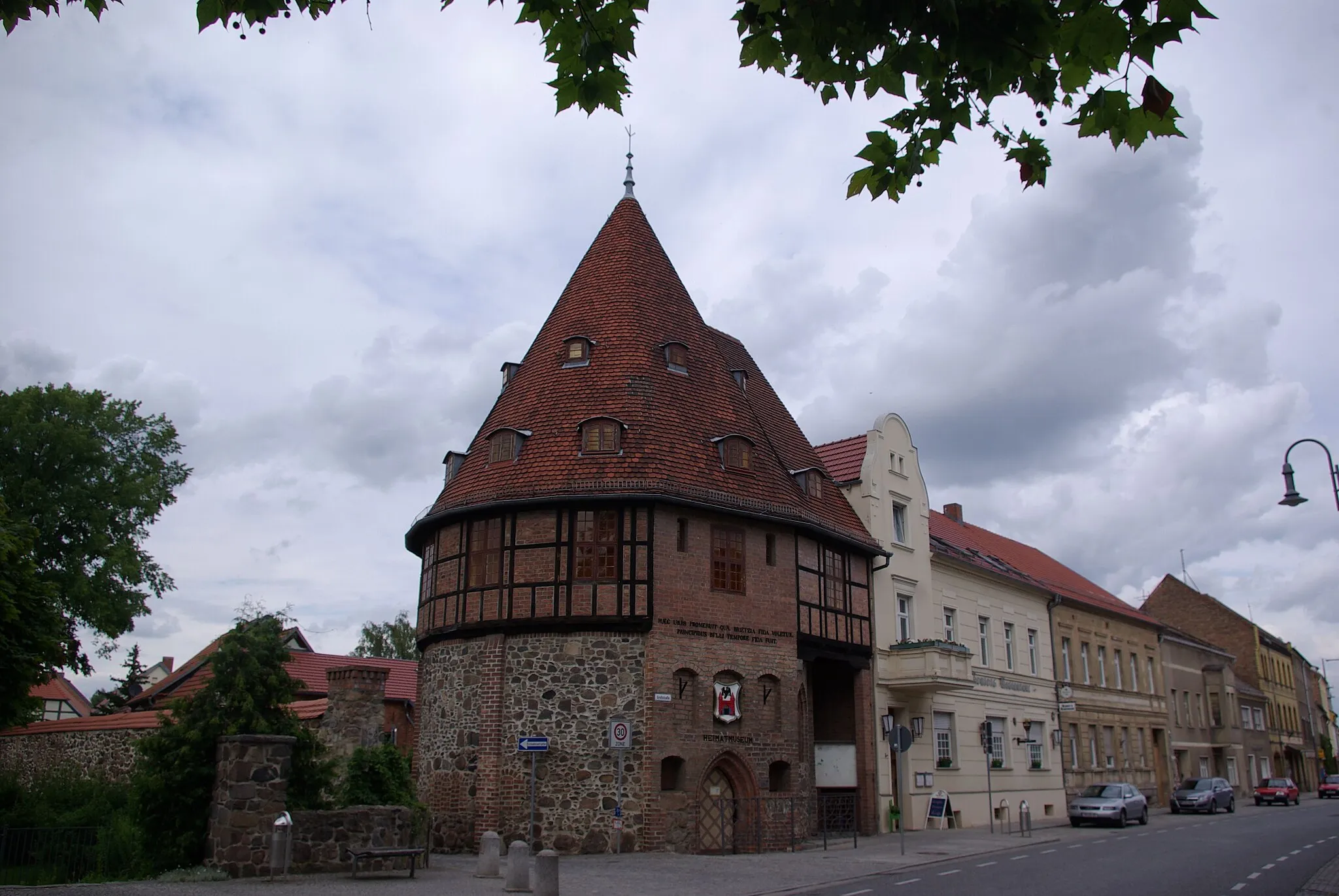 Photo showing: Treuenbritzen, Brandenburg. Das Heimatmuseum in der ehemaligen Heilige-Geist-kapelle. Das Gebäude steht unter Denkmalschutz.