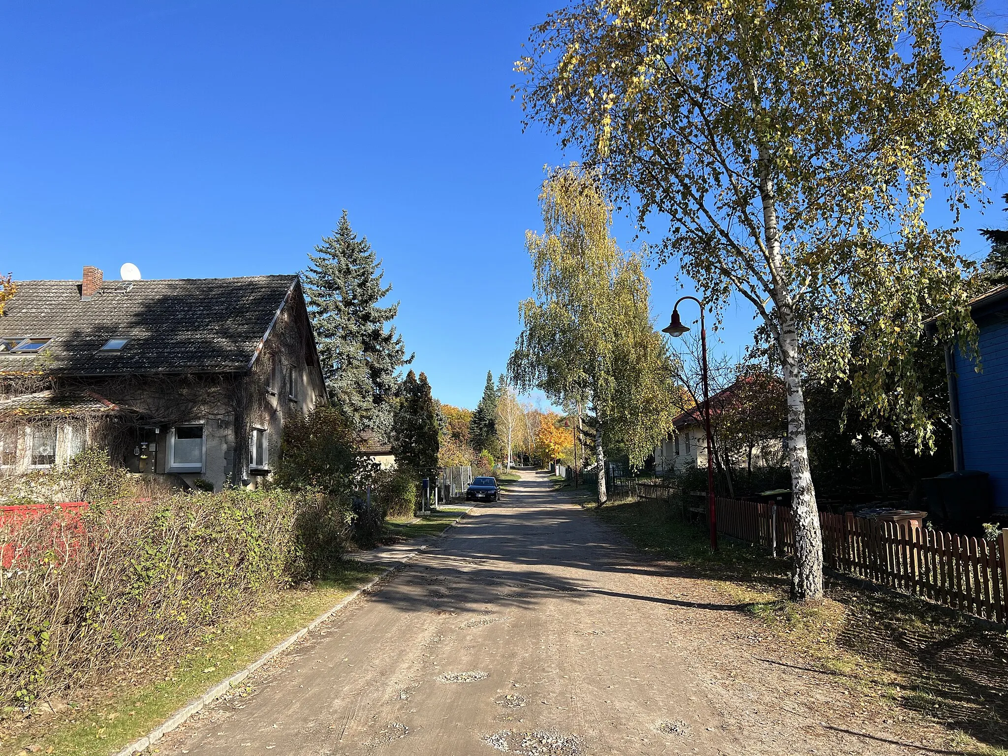 Photo showing: Straße "An den Birken" in Melchow, Landkreis Barnim, Brandenburg, Deutschland