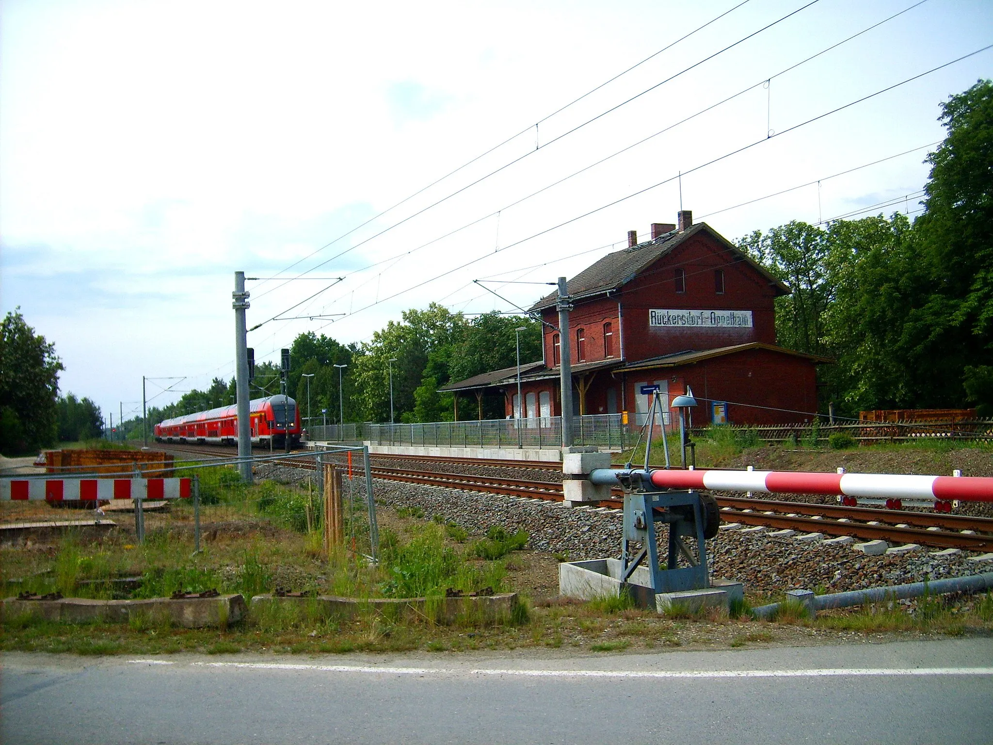 Photo showing: Bahnhof Rückersdorf-Oppelhain
