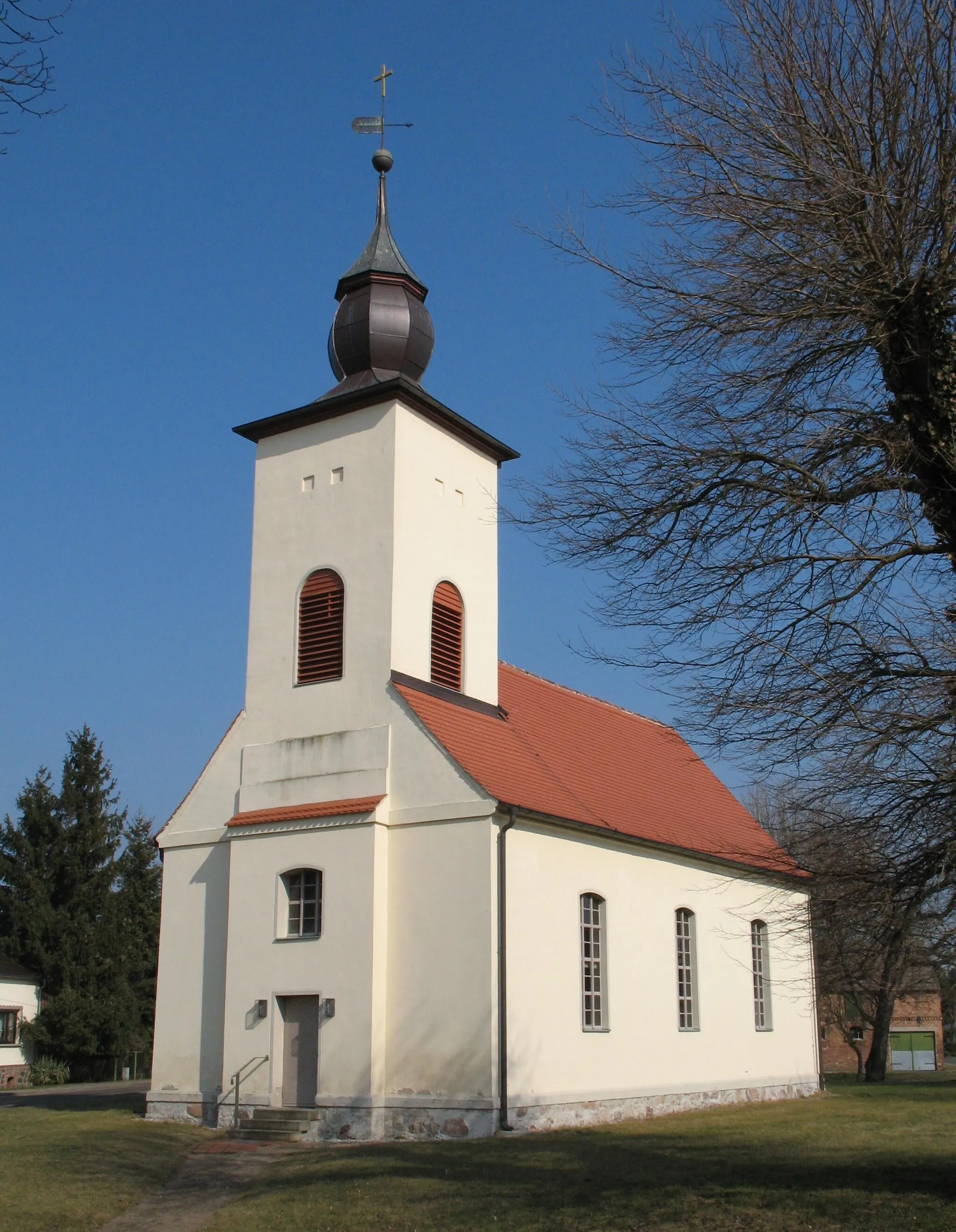 Photo showing: Church in Deutsch Bork (municipality Linthe) in Brandenburg, Germany