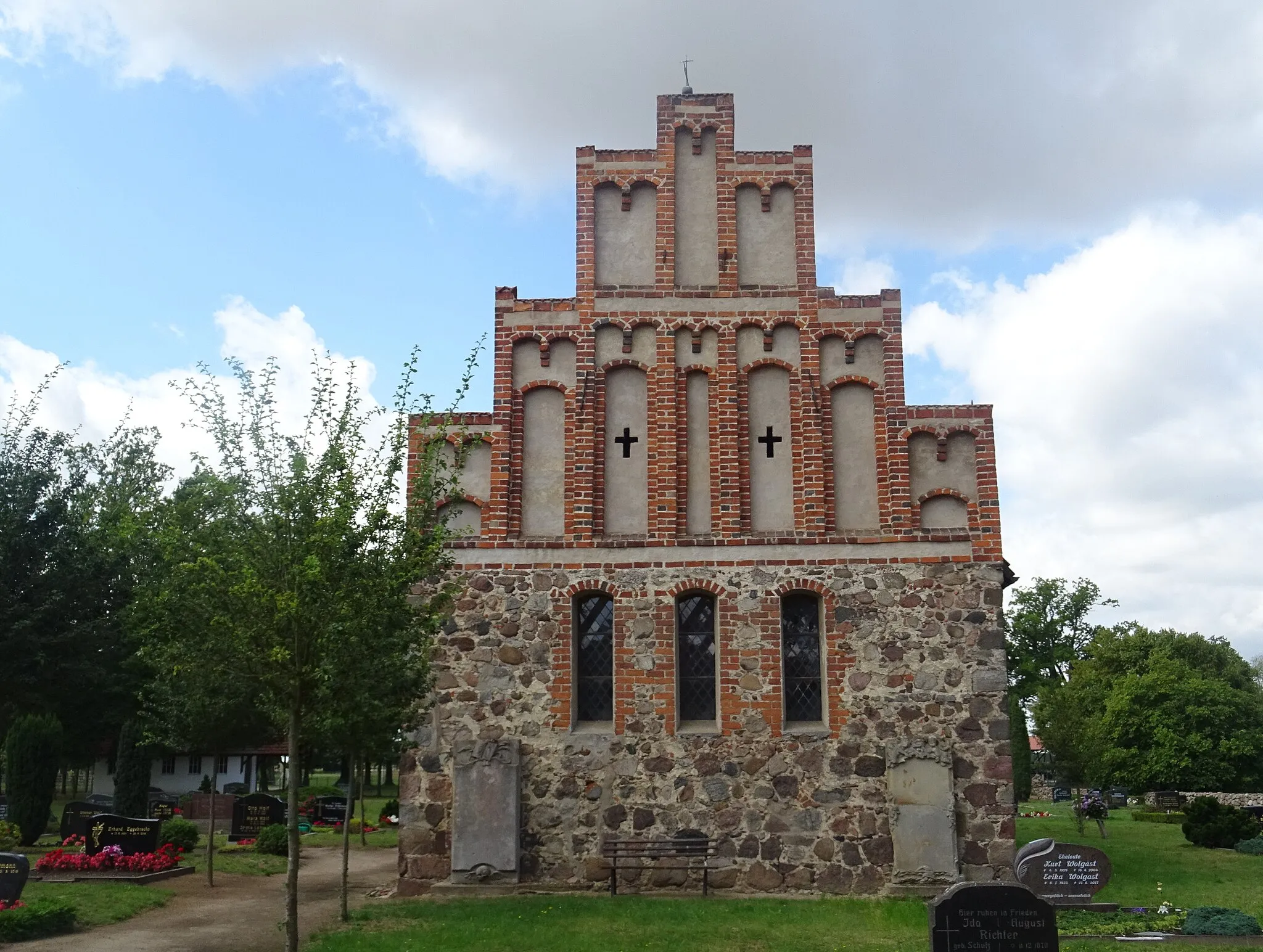 Photo showing: Kirche Blüthen, Ostgiebel