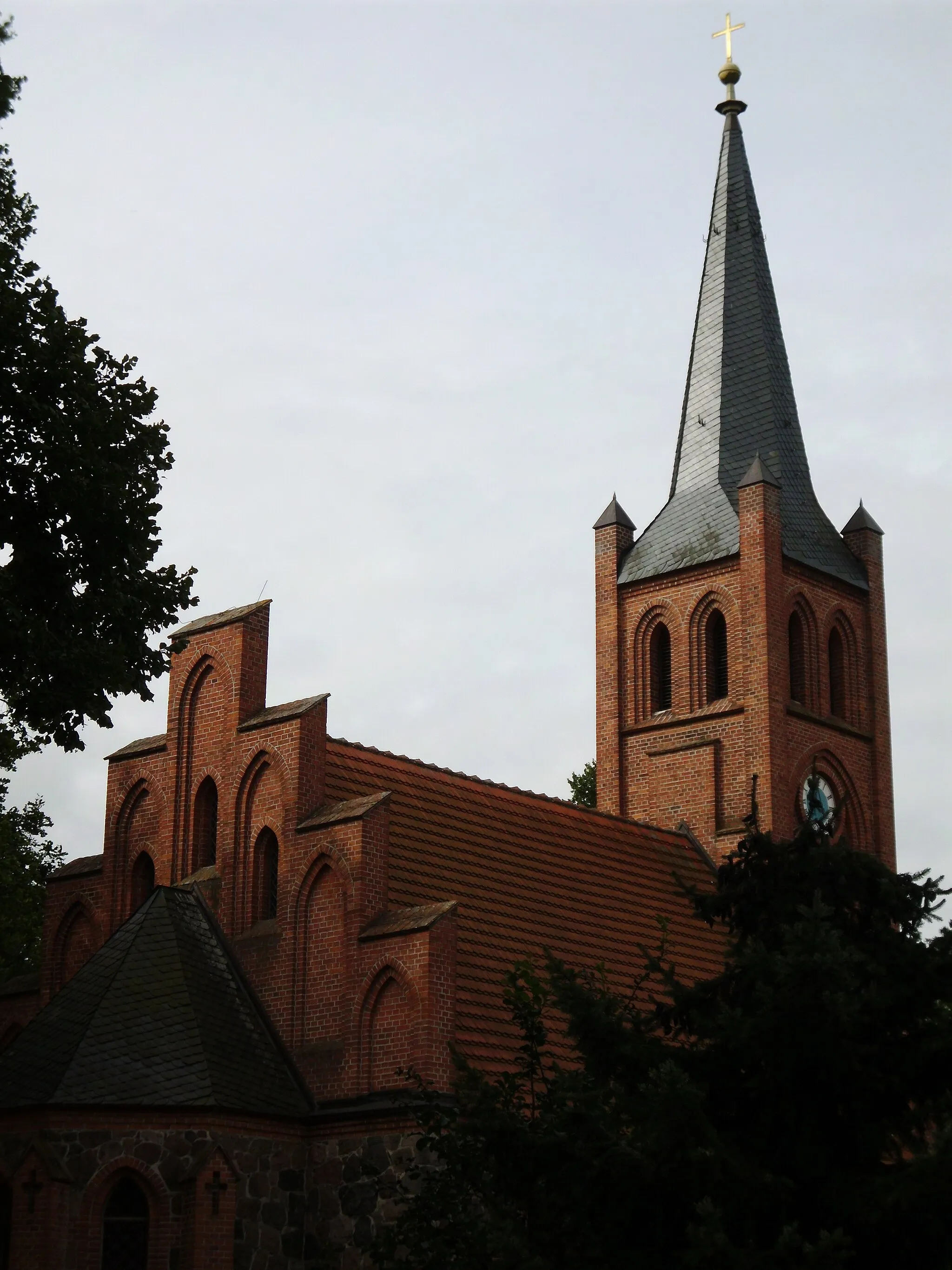 Photo showing: Dorfkirche Groß Linde