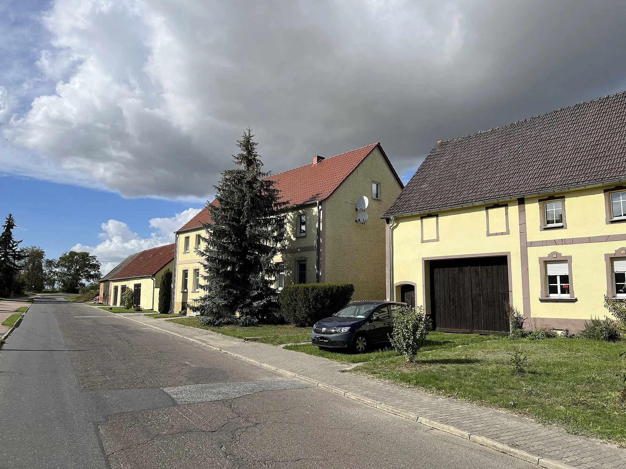 Photo showing: Oehna ist ein Ortsteil der Gemeinde Niedergörsdorf im Landkreis Teltow-Fläming im Land Brandenburg.