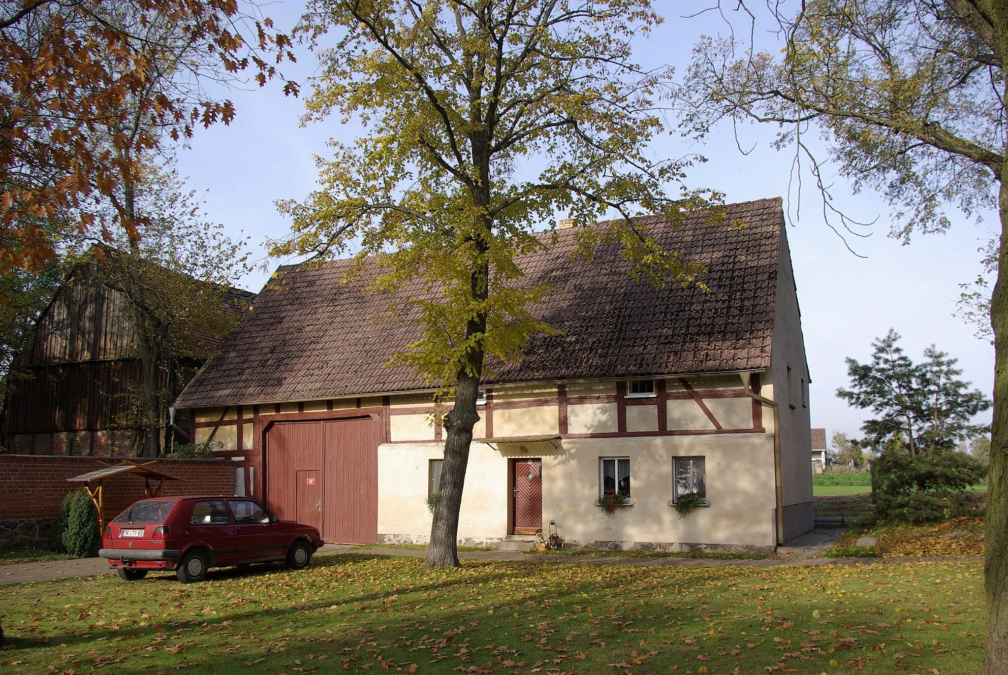 Photo showing: Niedergörsdorf in Brandenburg. Das Haus in der dorfstraße 41 steht unter Denkmalschutz.