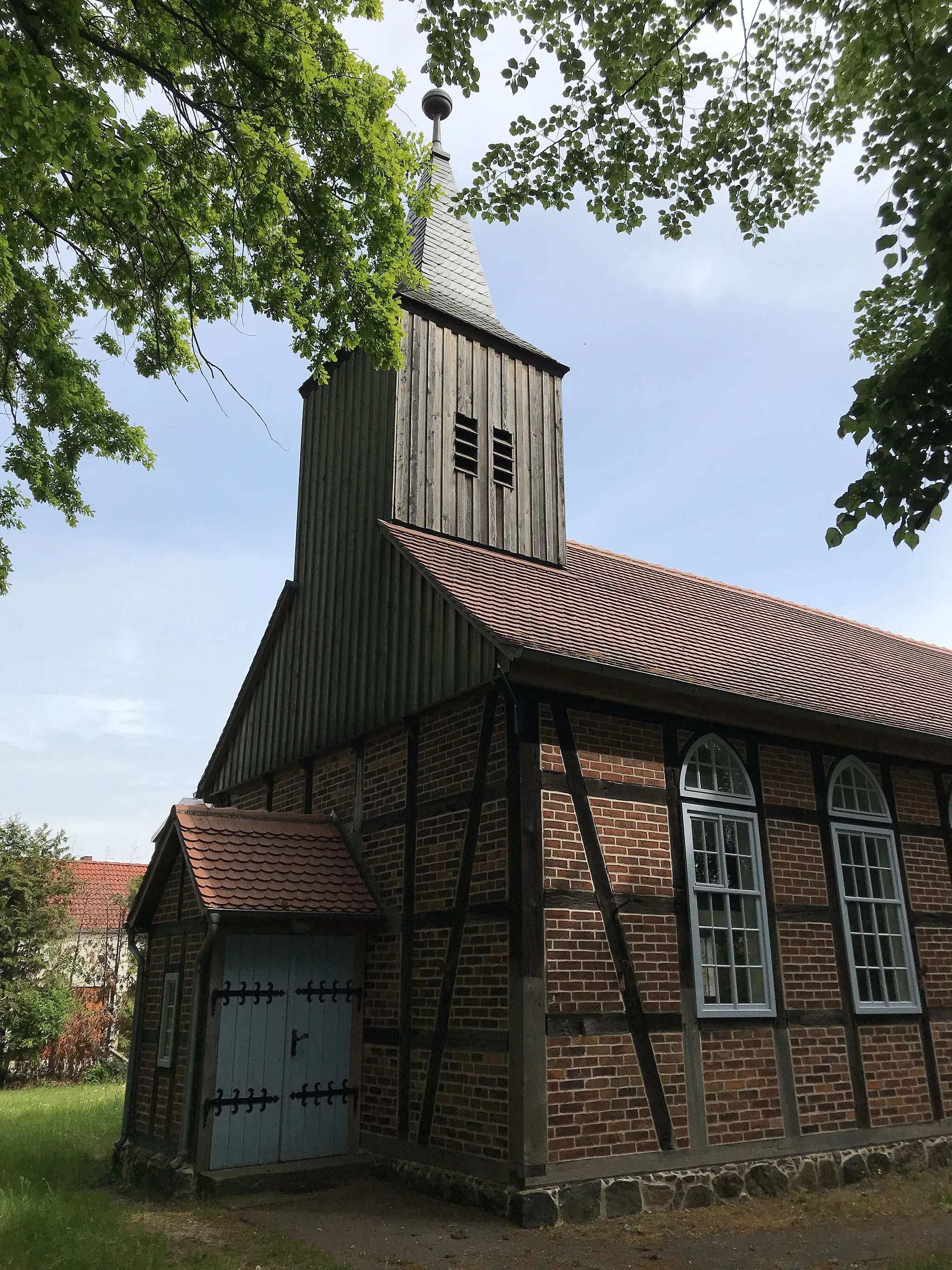 Photo showing: Dorfkirche Zellendorf in der Gemeinde Niedergörsdorf im Ortsteil Zellendorf im Landkreis Teltow-Fläming in Brandenburg