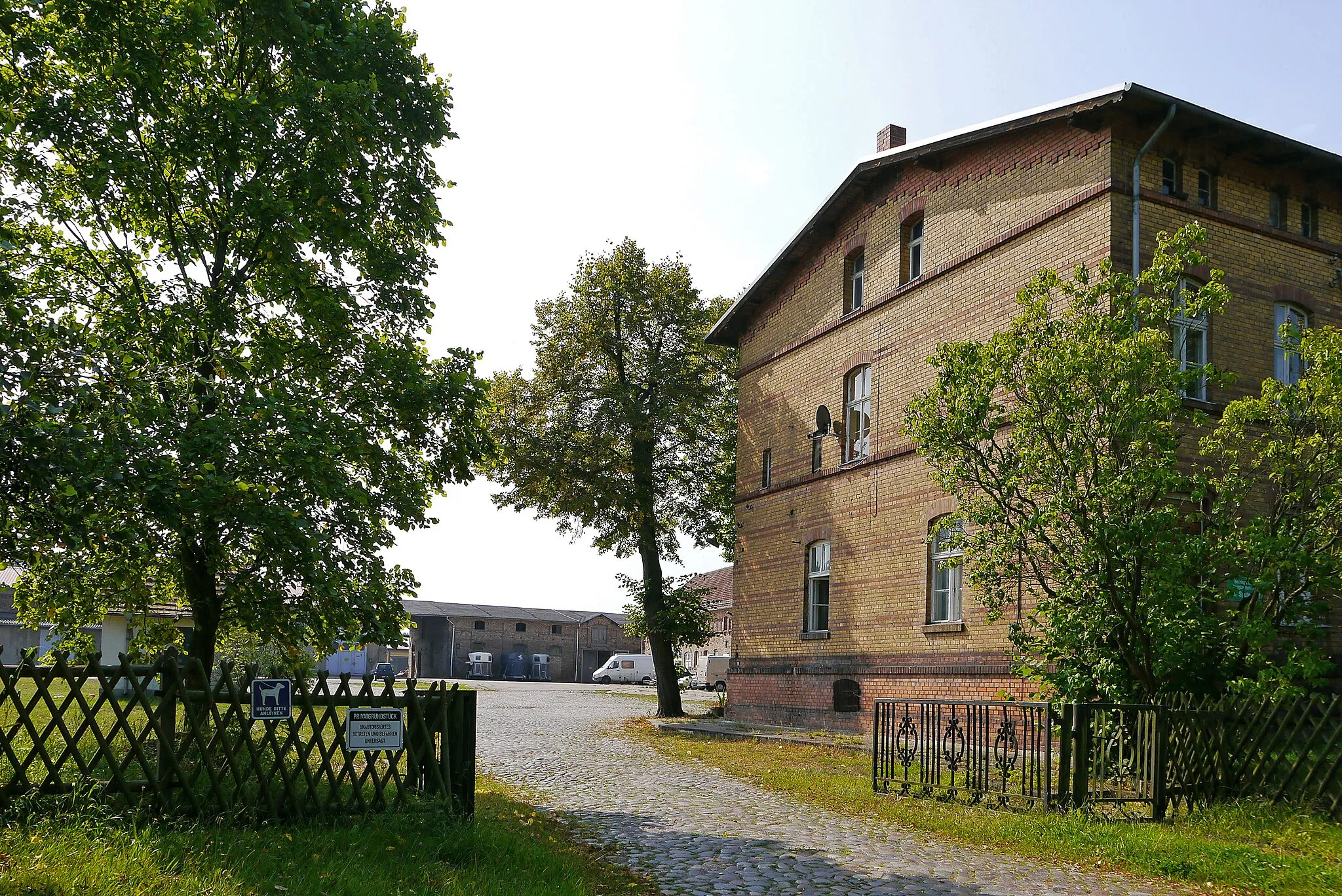 Photo showing: Baudenkmal: Wilhelm-Pieck-Straße 13, Sputendorf, Stadtgut