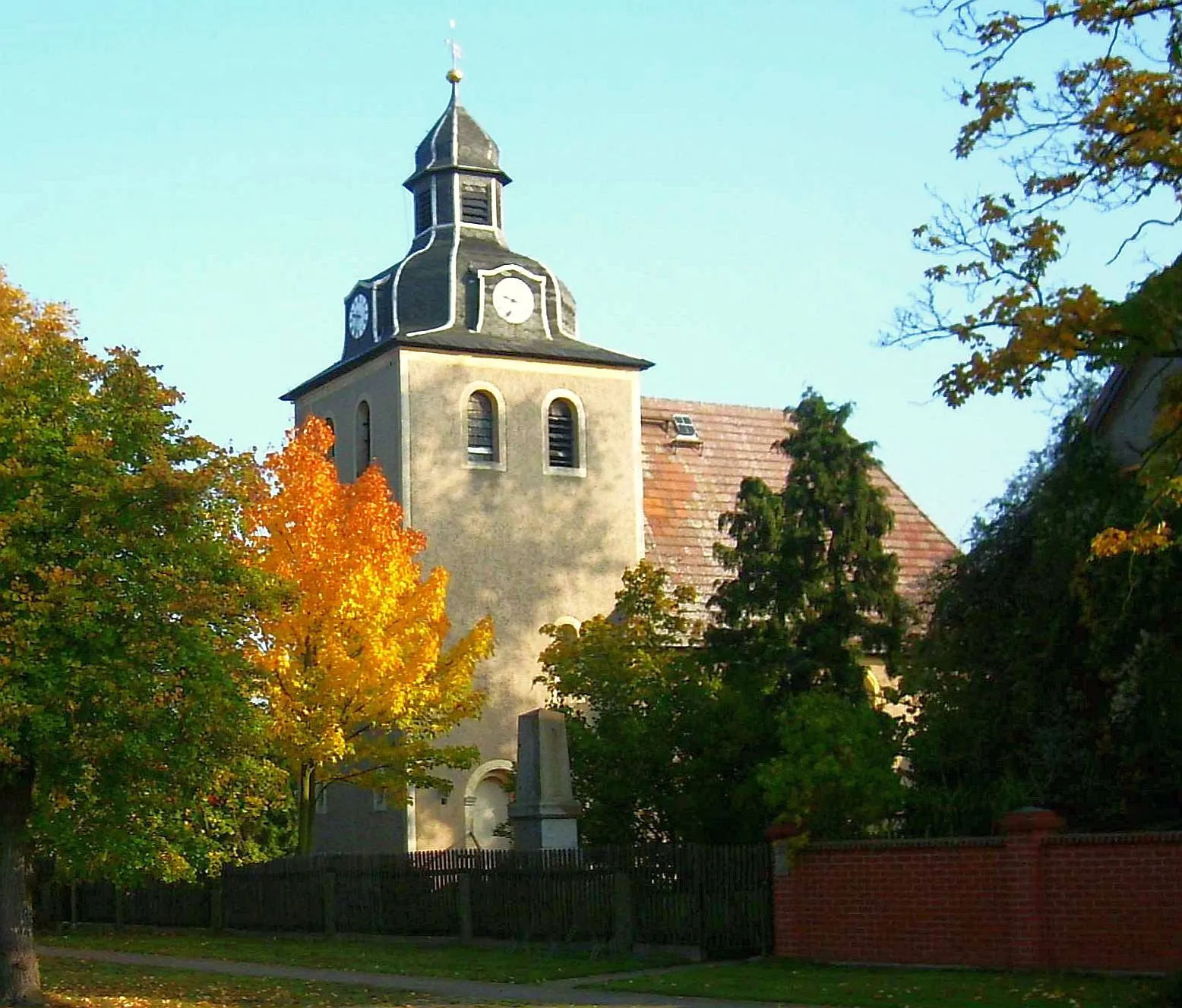 Photo showing: Church of the village of Rehfeld (Falkenberg/Elster, Elbe-Elster district, Brandenburg)