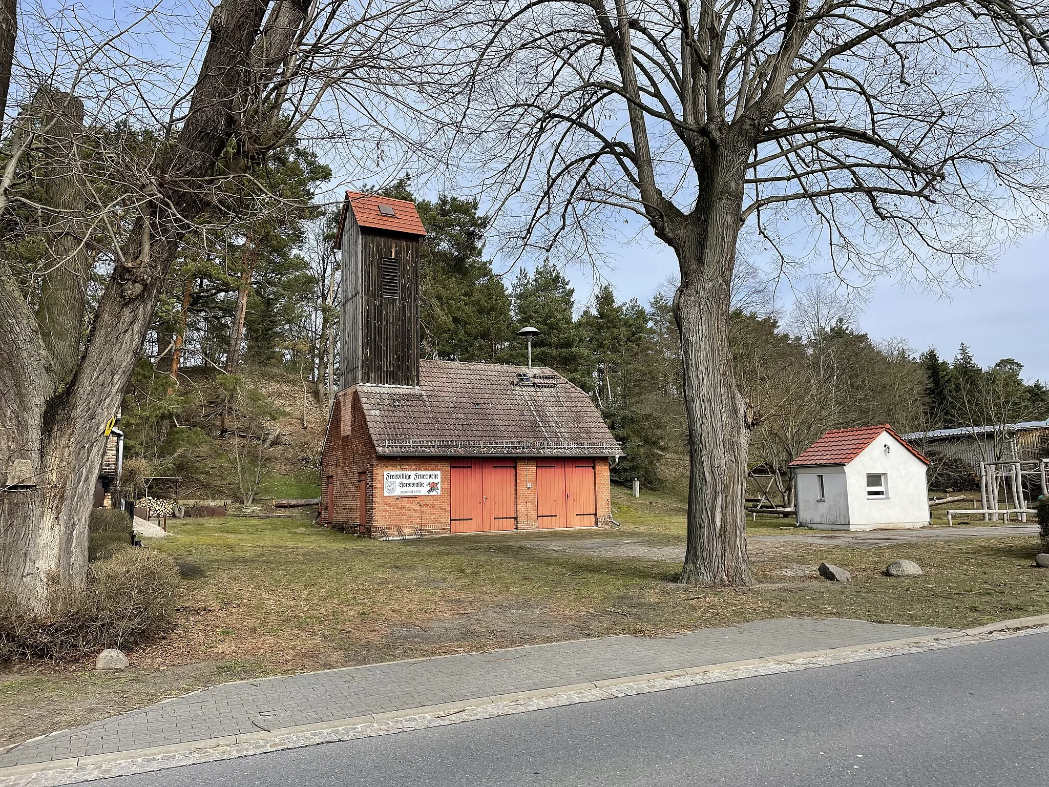 Photo showing: Horstwalde ist ein Ortsteil der Stadt Baruth/Mark im Landkreis Teltow-Fläming in Brandenburg.