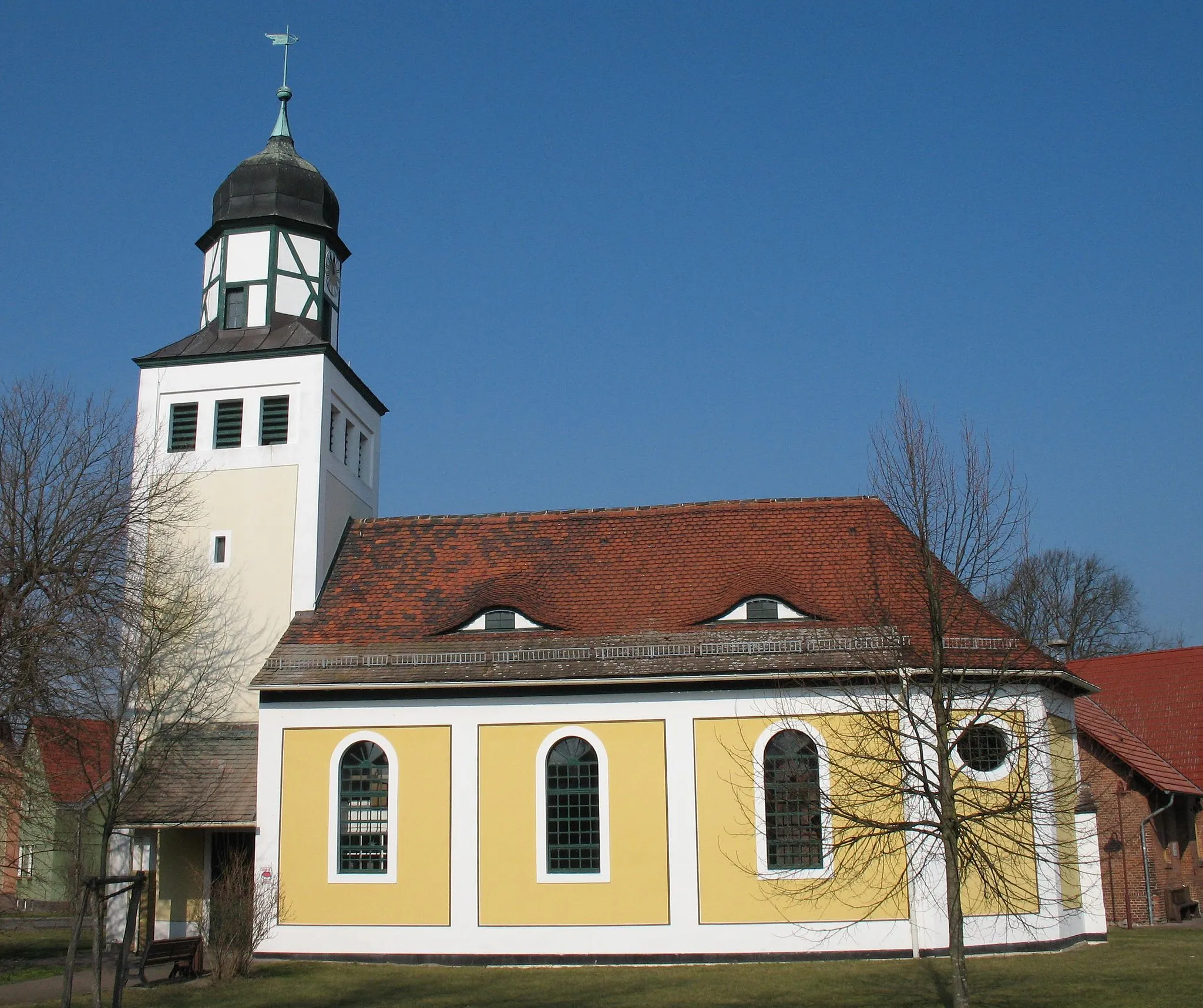 Photo showing: Church in Alt Bork (municipality Linthe) in Brandenburg, Germany