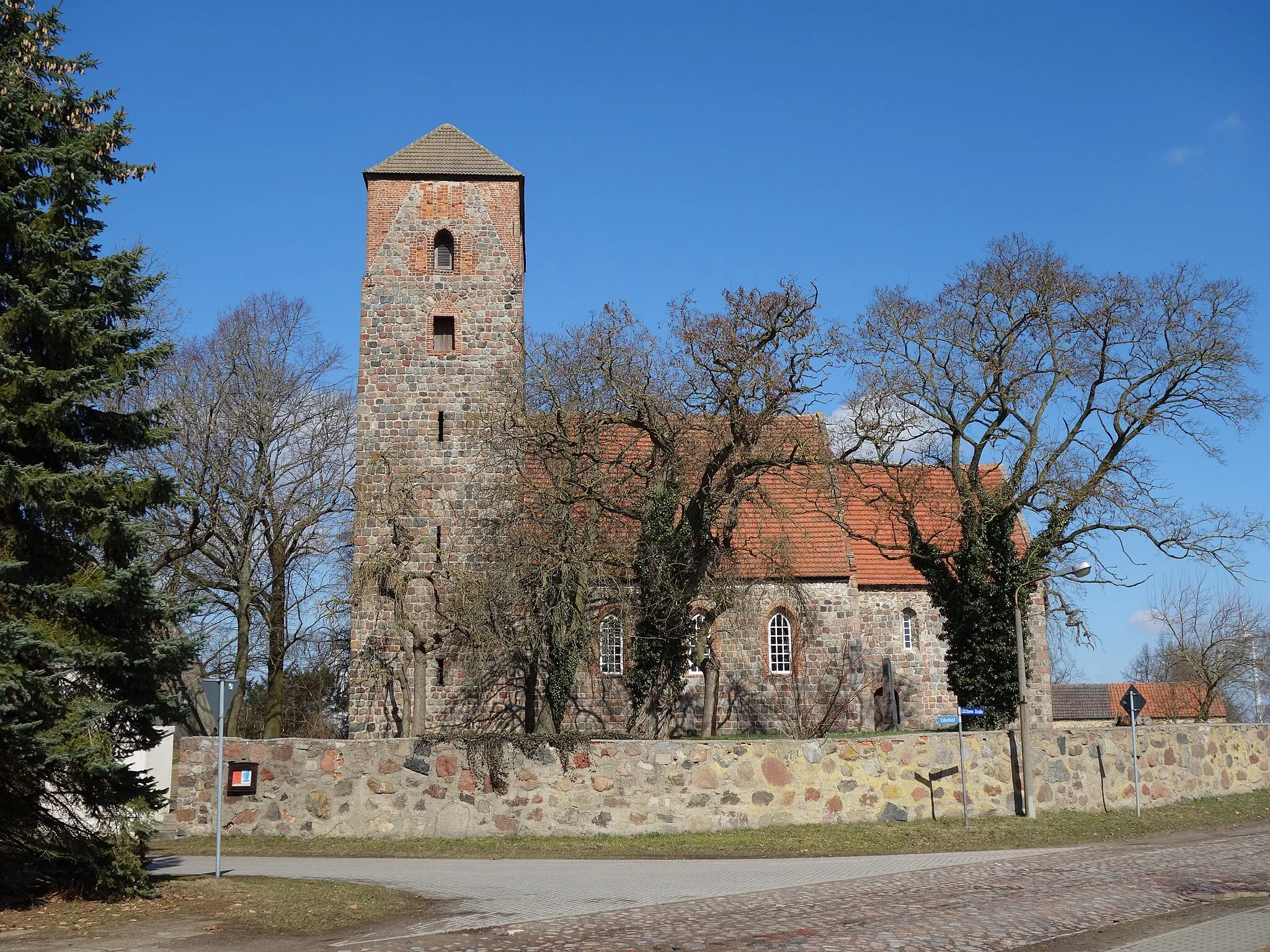 Photo showing: This is a picture of the Brandenburger Baudenkmal (cultural heritage monument) with the ID