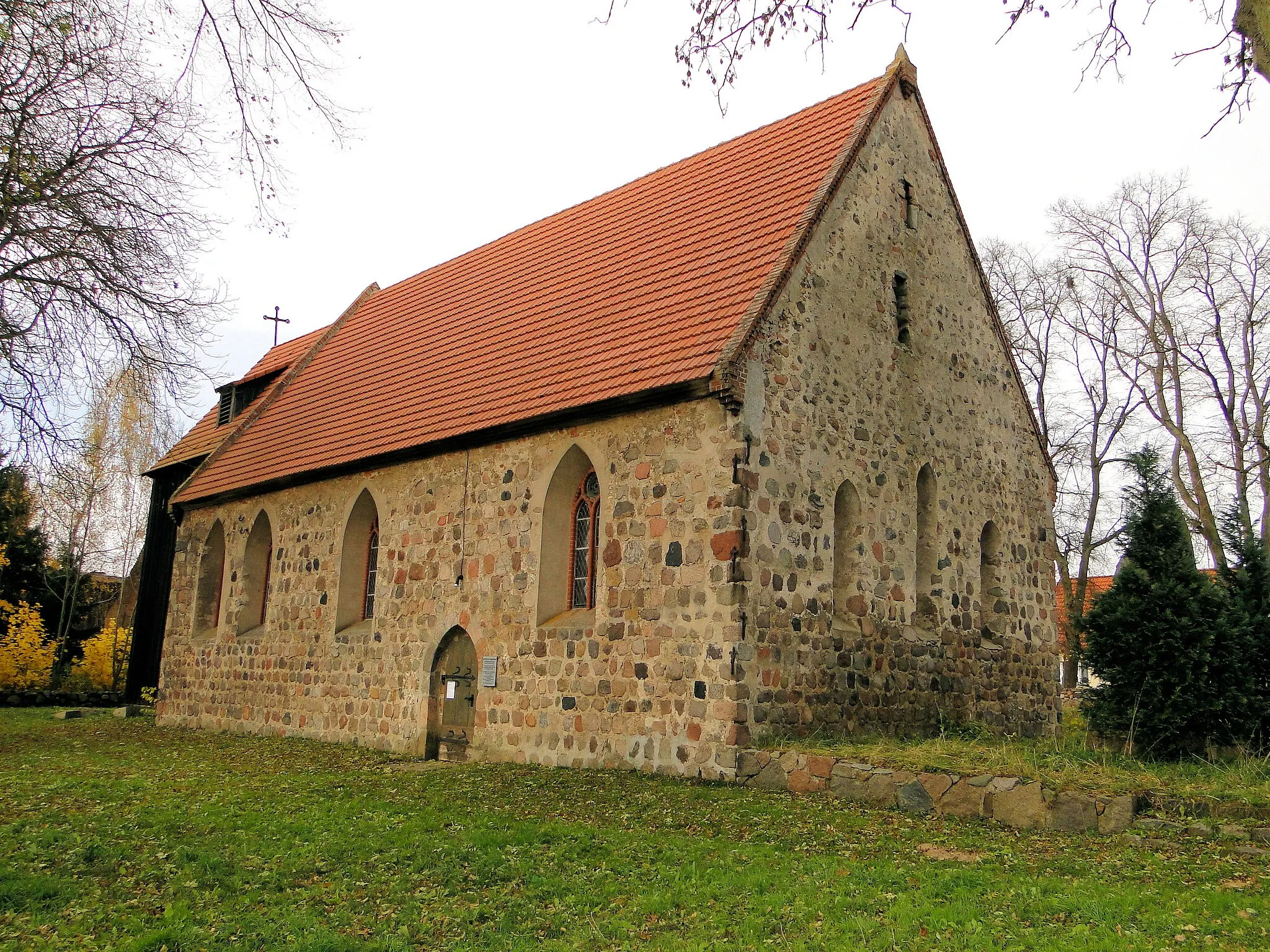 Photo showing: Church in Triepkendorf, district Mecklenburg-Strelitz, Mecklenburg-Vorpommern, Germany