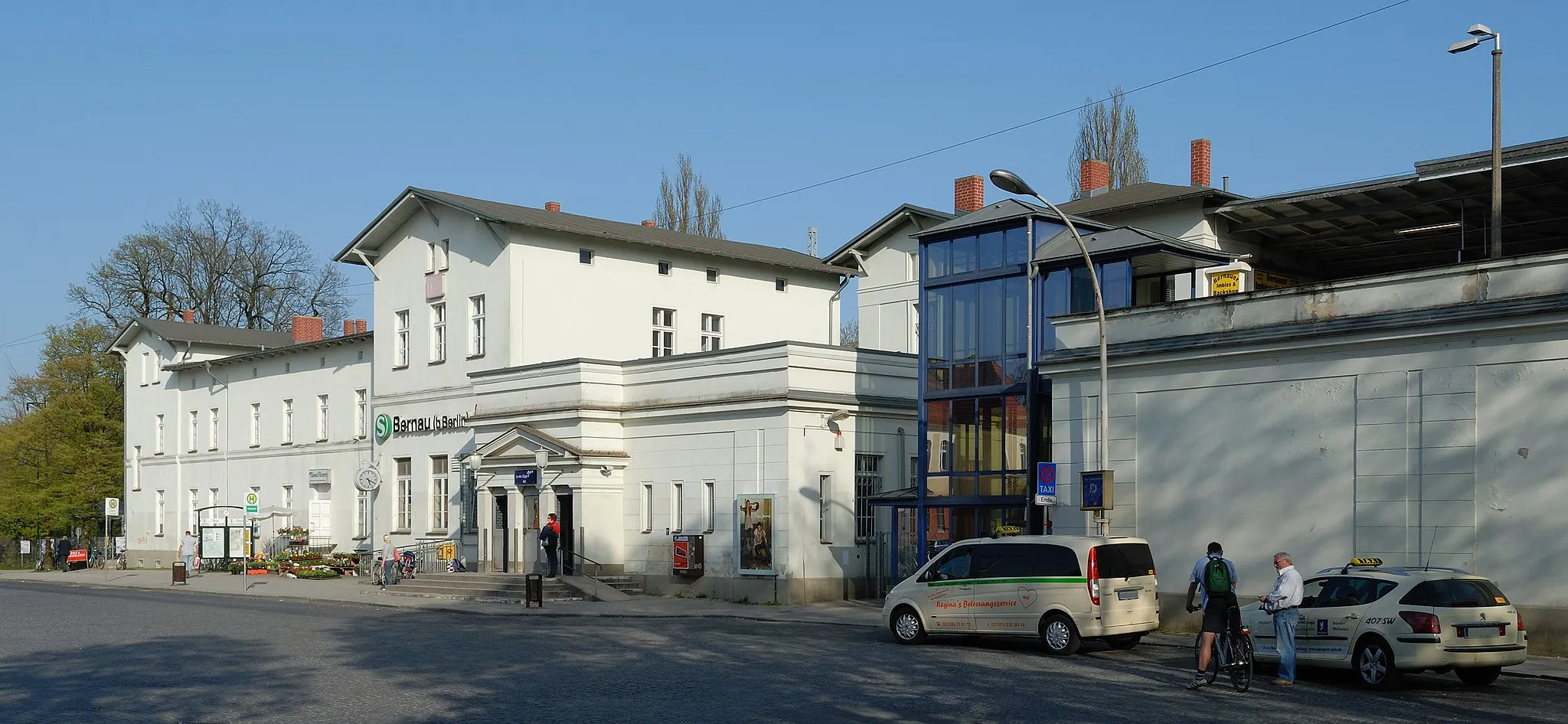 Photo showing: Railway station in Bernau near Berlin.