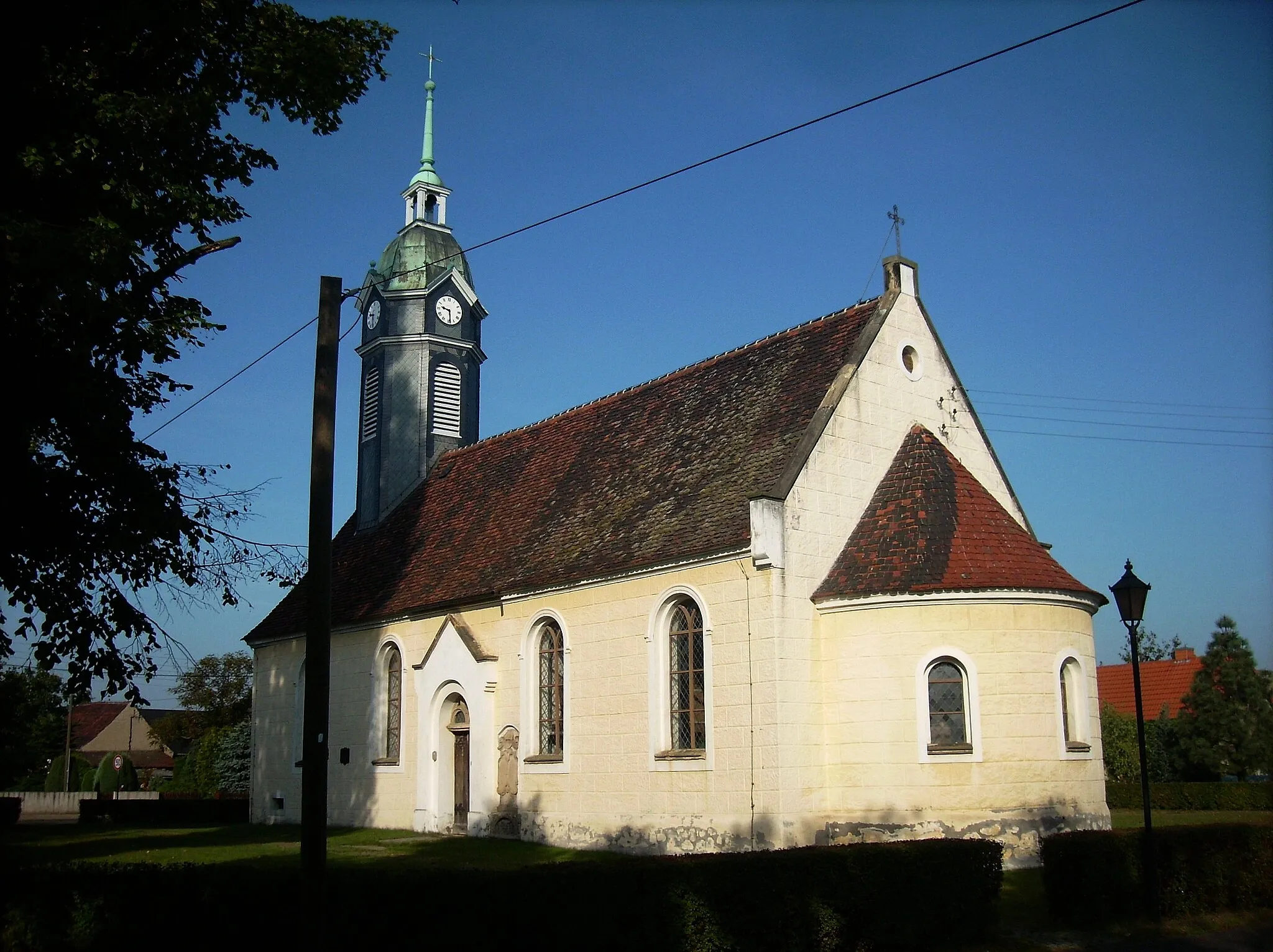 Photo showing: Church of the village of Beyern (Falkenberg/Elster, Elbe-Elster district, Brandenburg) from the south-east