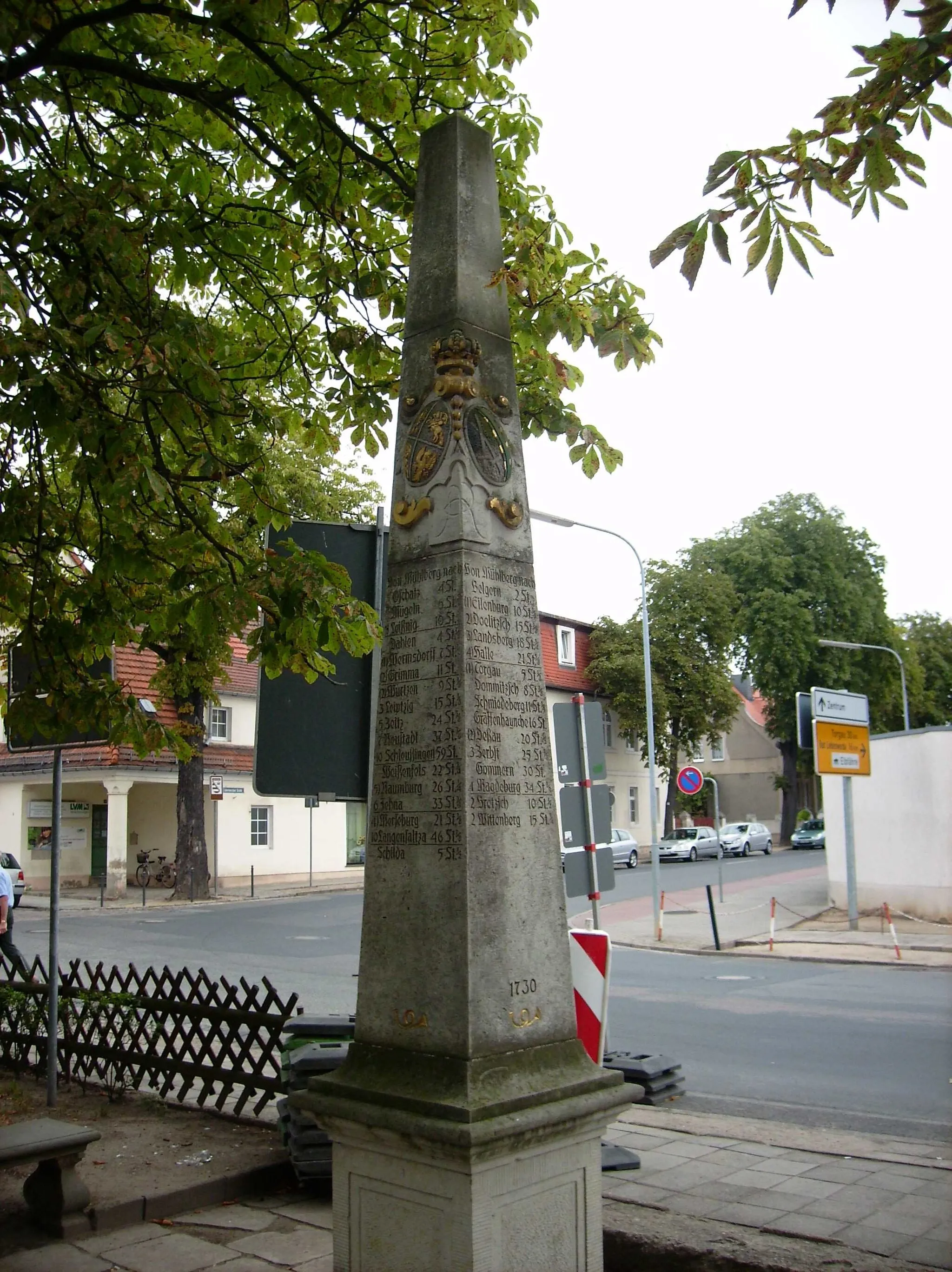 Photo showing: Post distance obelisk (1730), Mühlberg/Elbe (Elbe-Elster district, Brandenburg)