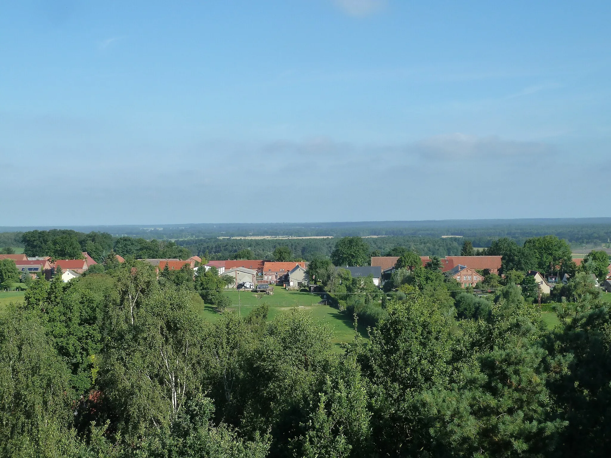 Photo showing: Blick vom Aussichtsturm auf dem Wanzeberg bei Karenz, Mecklenburg