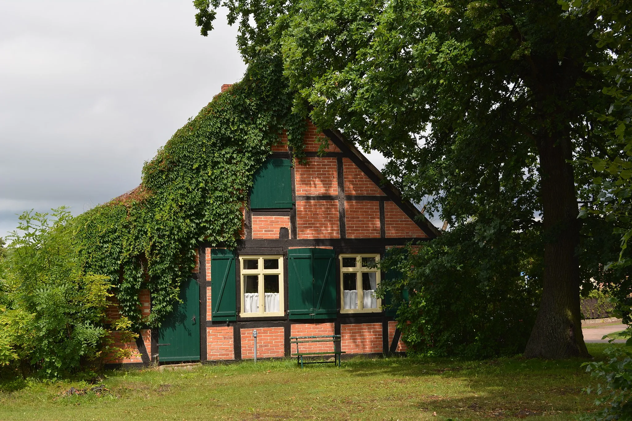 Photo showing: Fachwerkhaus in Hohenofen, Ortsteil von Sieversdorf-Hohenofen, Landkreis Ostprignitz-Ruppin
