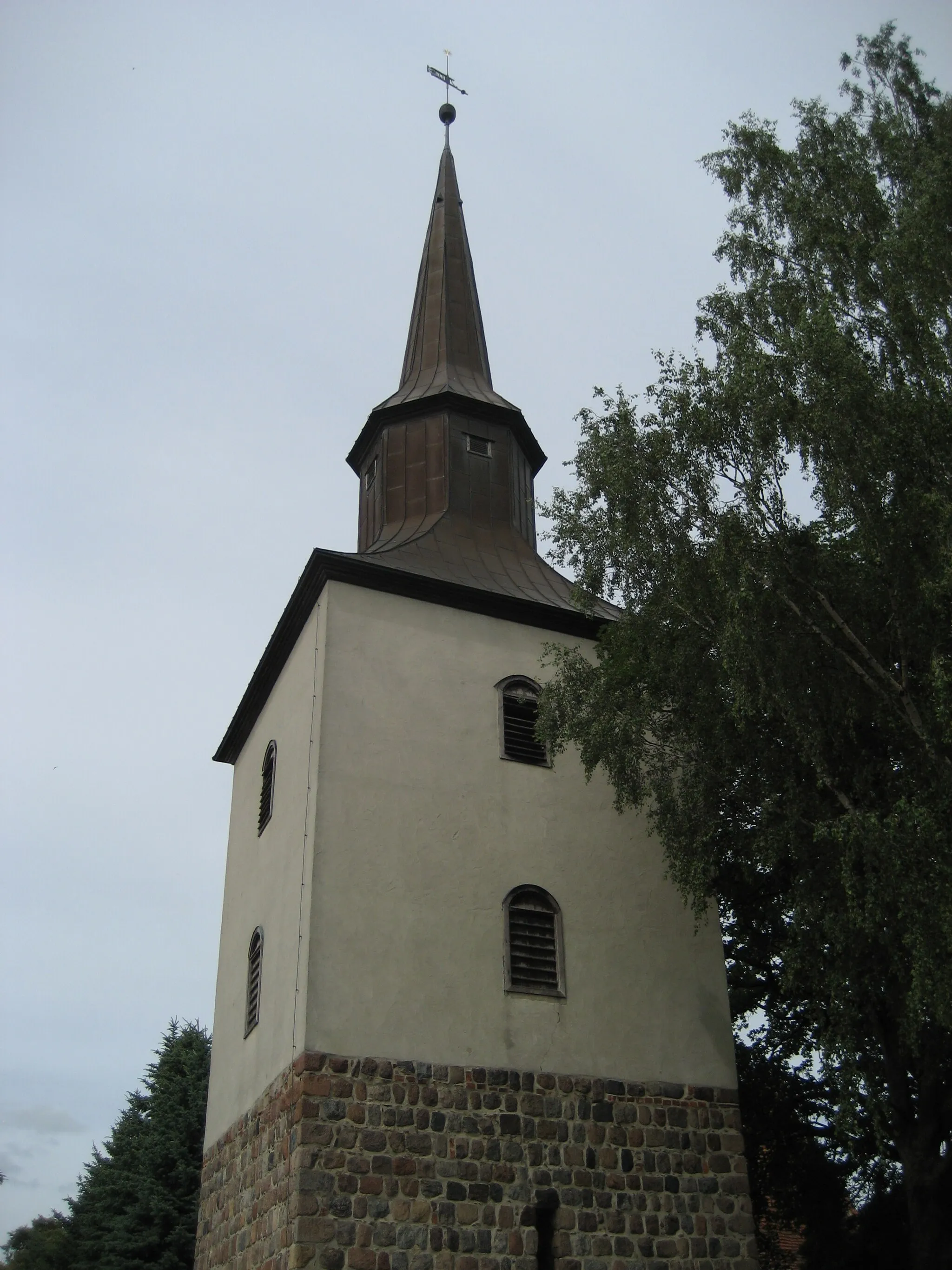 Photo showing: Kirche von Grimme mit separat stehendem Kirchturm.