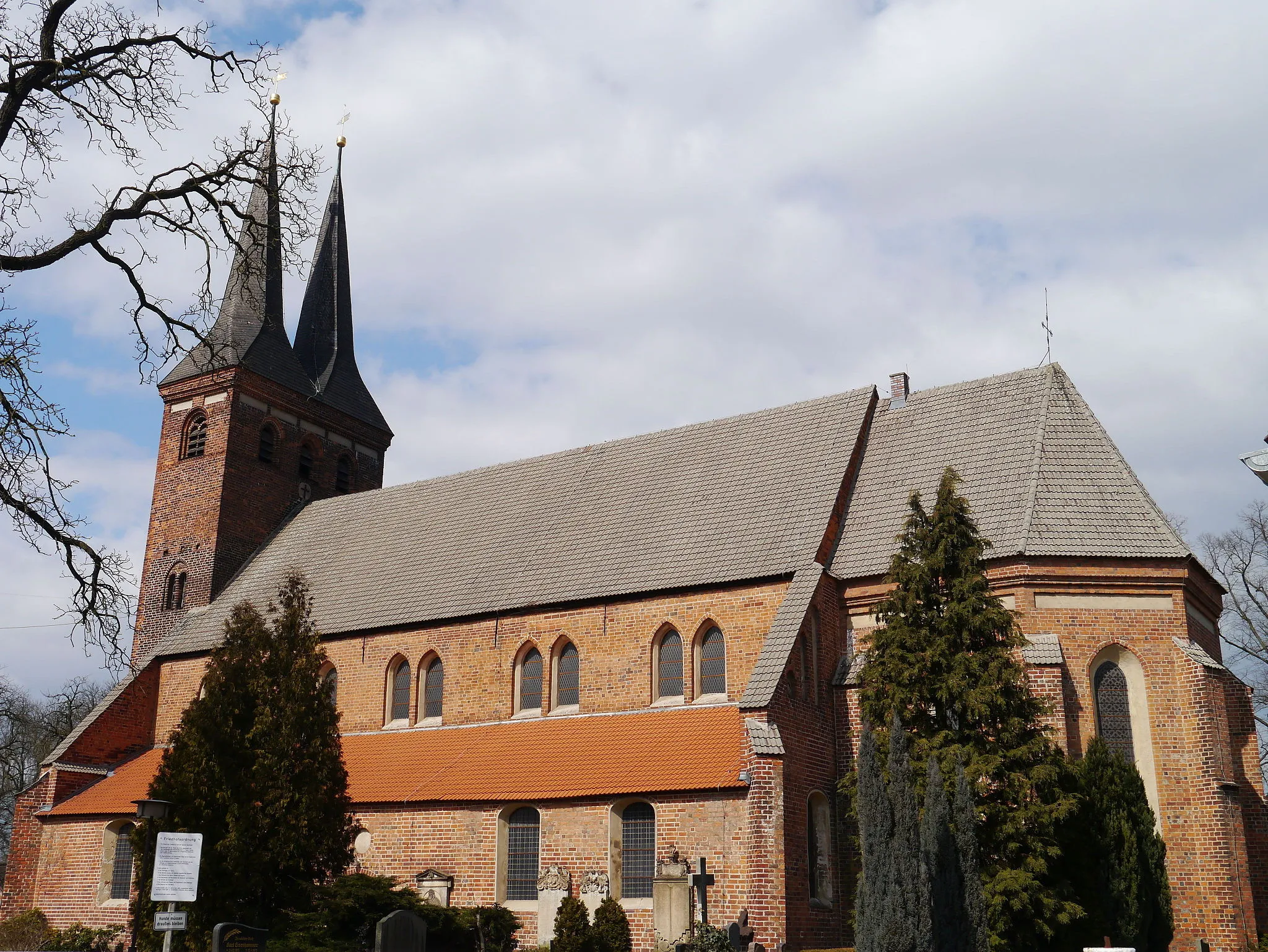 Photo showing: Ev. Stadtpfarrkirche Kirchhain, Doberlug-Kirchhain 2013.