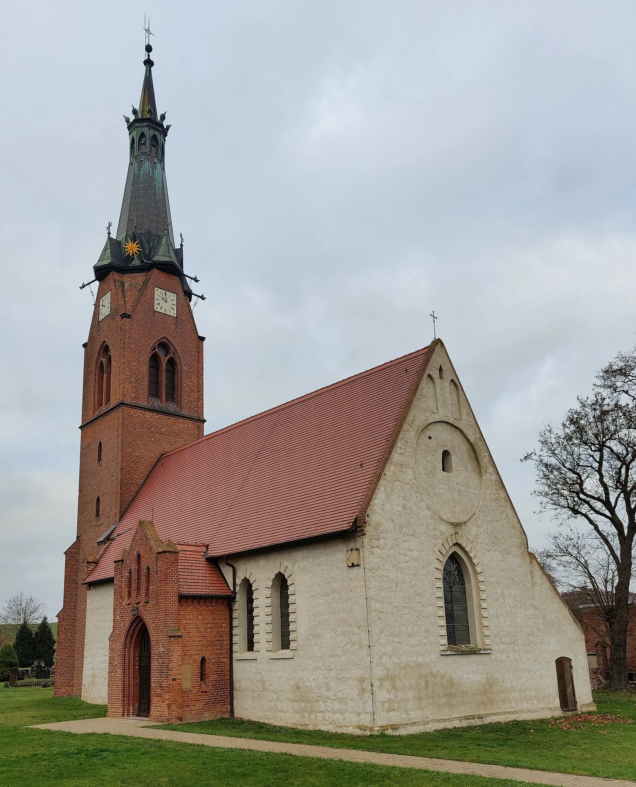 Photo showing: Evangelische Dorfkirche Röpersdorf, Gemeinde Nordwestuckermark, Landkreis Uckermark, Brandenburg, Deutschland
