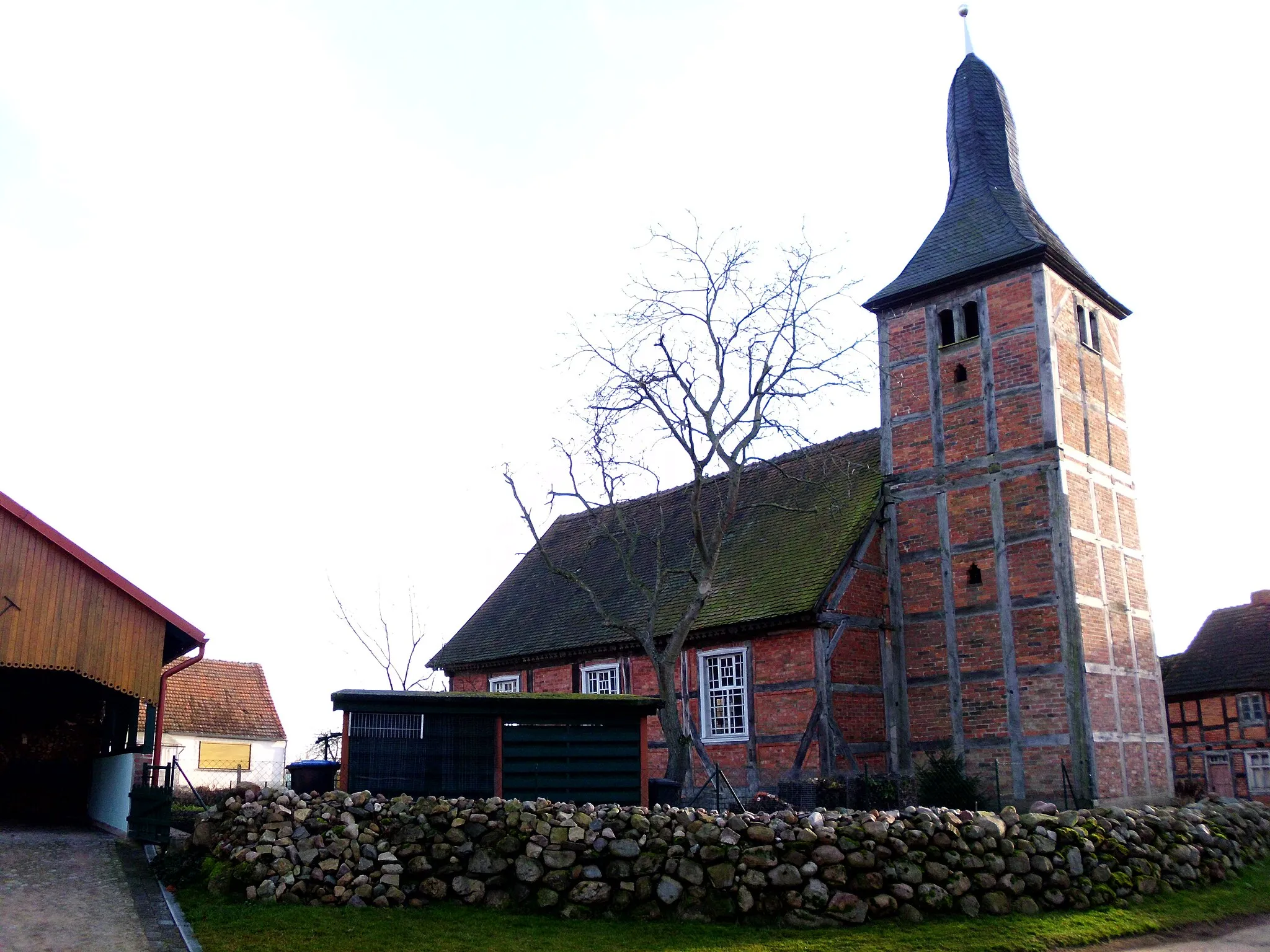 Photo showing: Dorfkirche in Guhlsdorf, Gemeinde Groß Pankow, Landkreis Prignitz