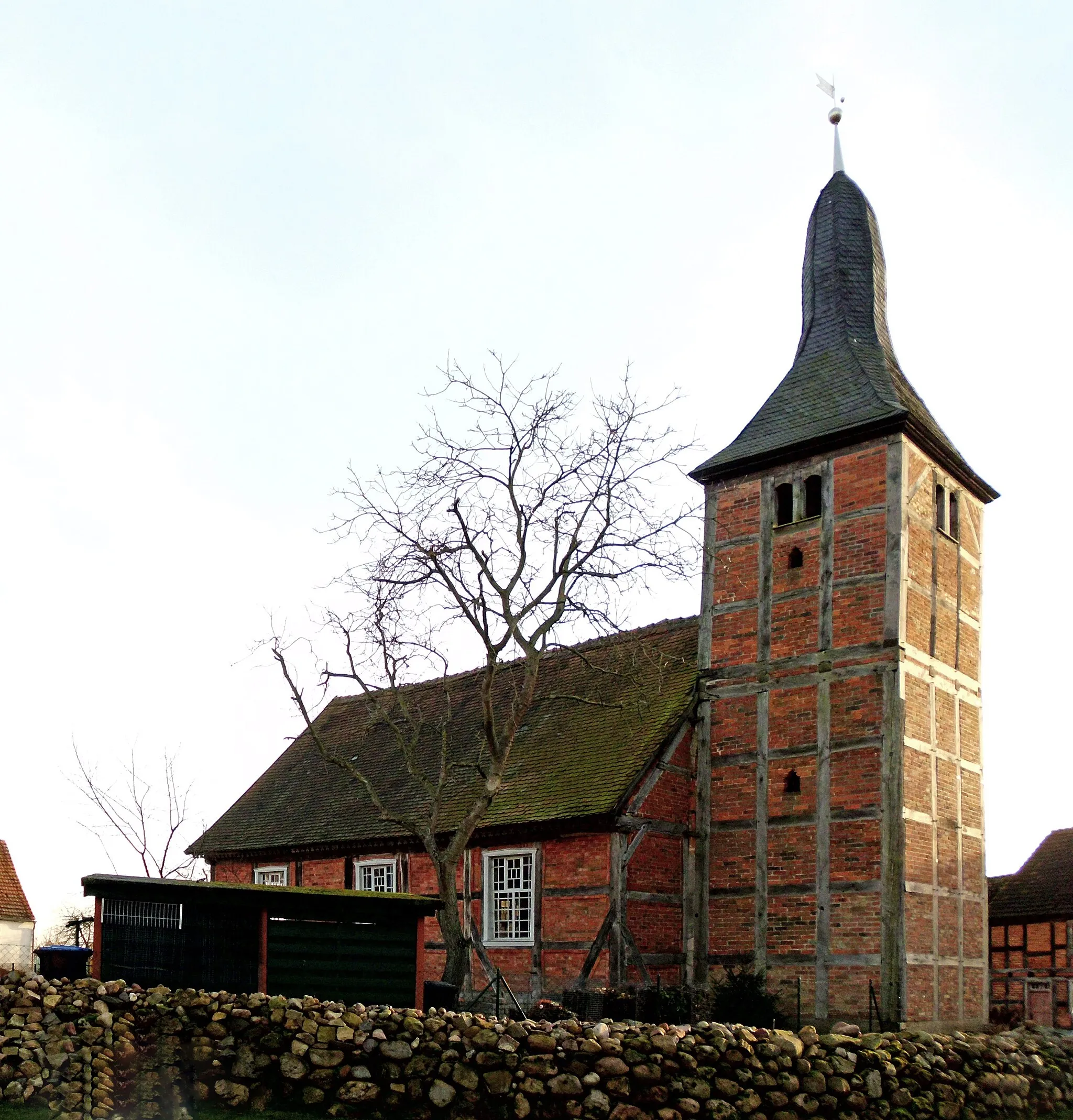 Photo showing: Dorfkirche in Guhlsdorf, Gemeinde Groß Pankow, Landkreis Prignitz