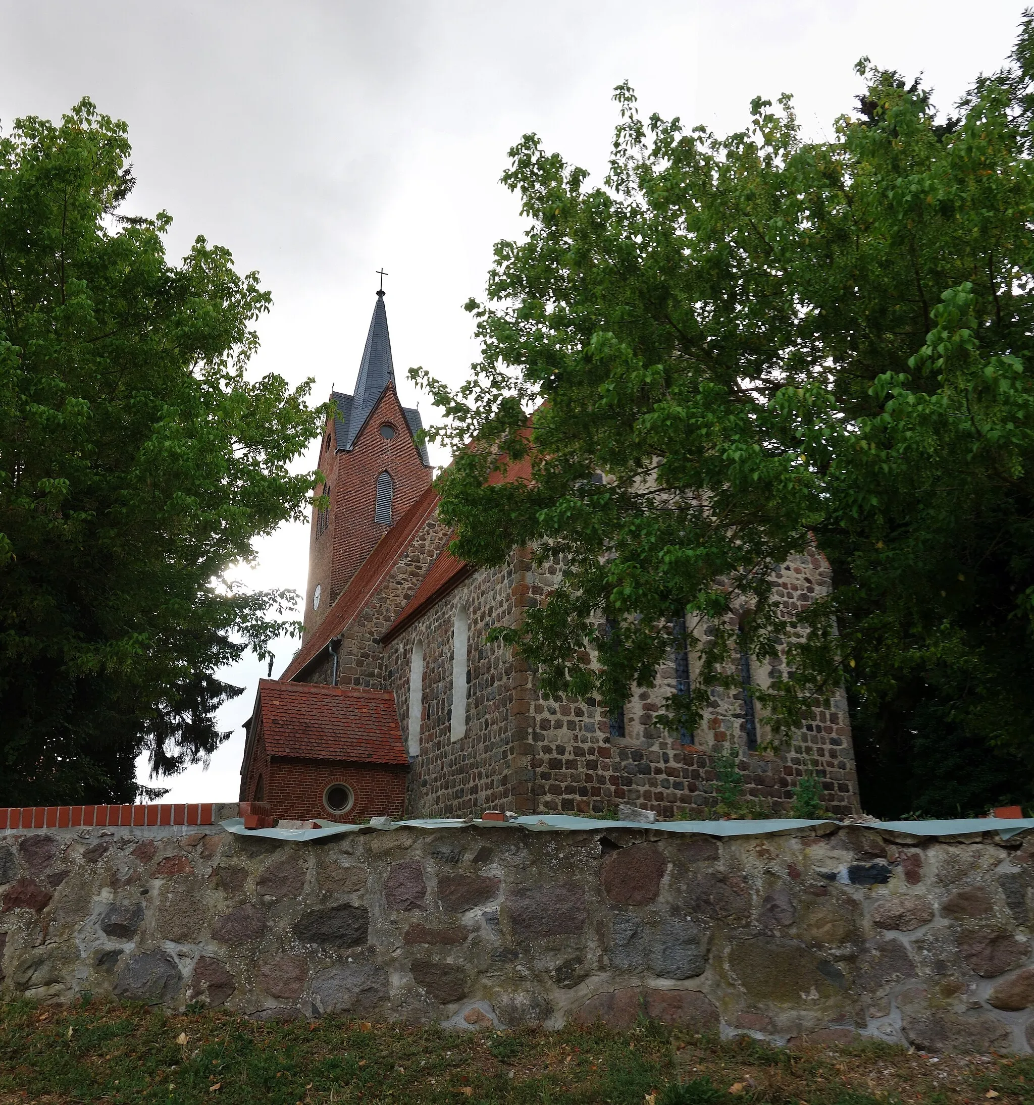 Photo showing: This is a picture of the Brandenburger Baudenkmal (cultural heritage monument) with the ID