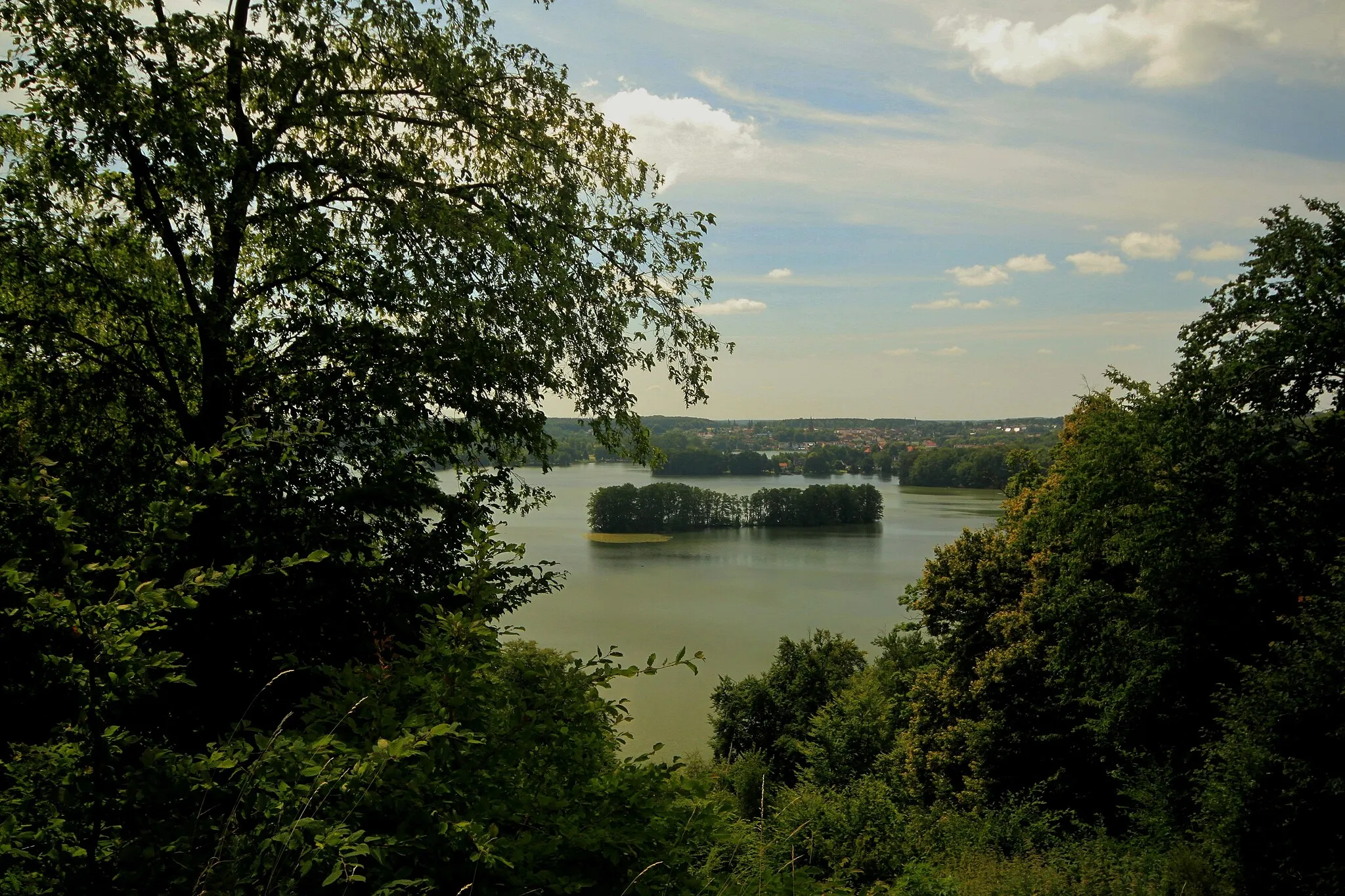 Photo showing: Nationaler Geotop - Feldberger Seen - Blick vom Reiherberg zum Haussee