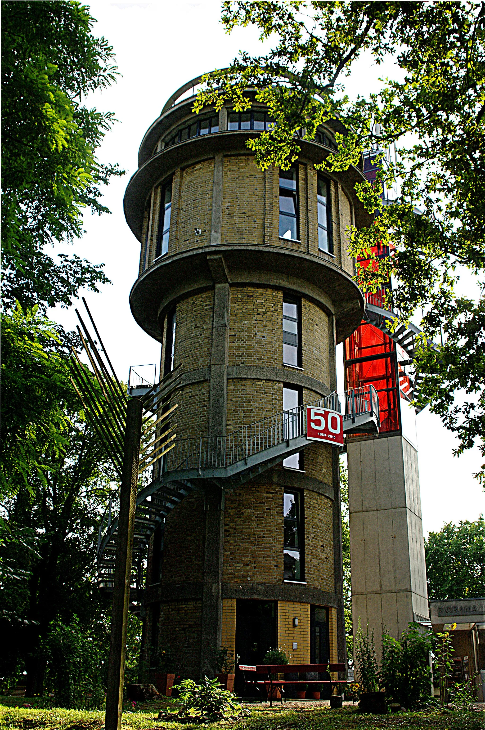 Photo showing: The "Biorama", an old water tower near Joachimsthal