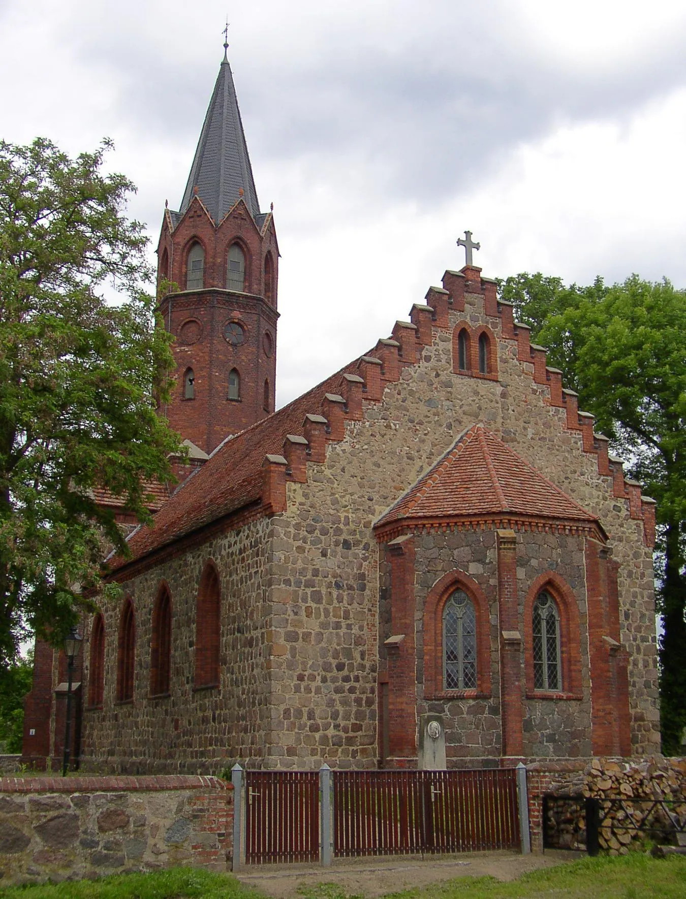 Photo showing: Church in Angermünde-Altkünkendorf in Brandenburg, Germany