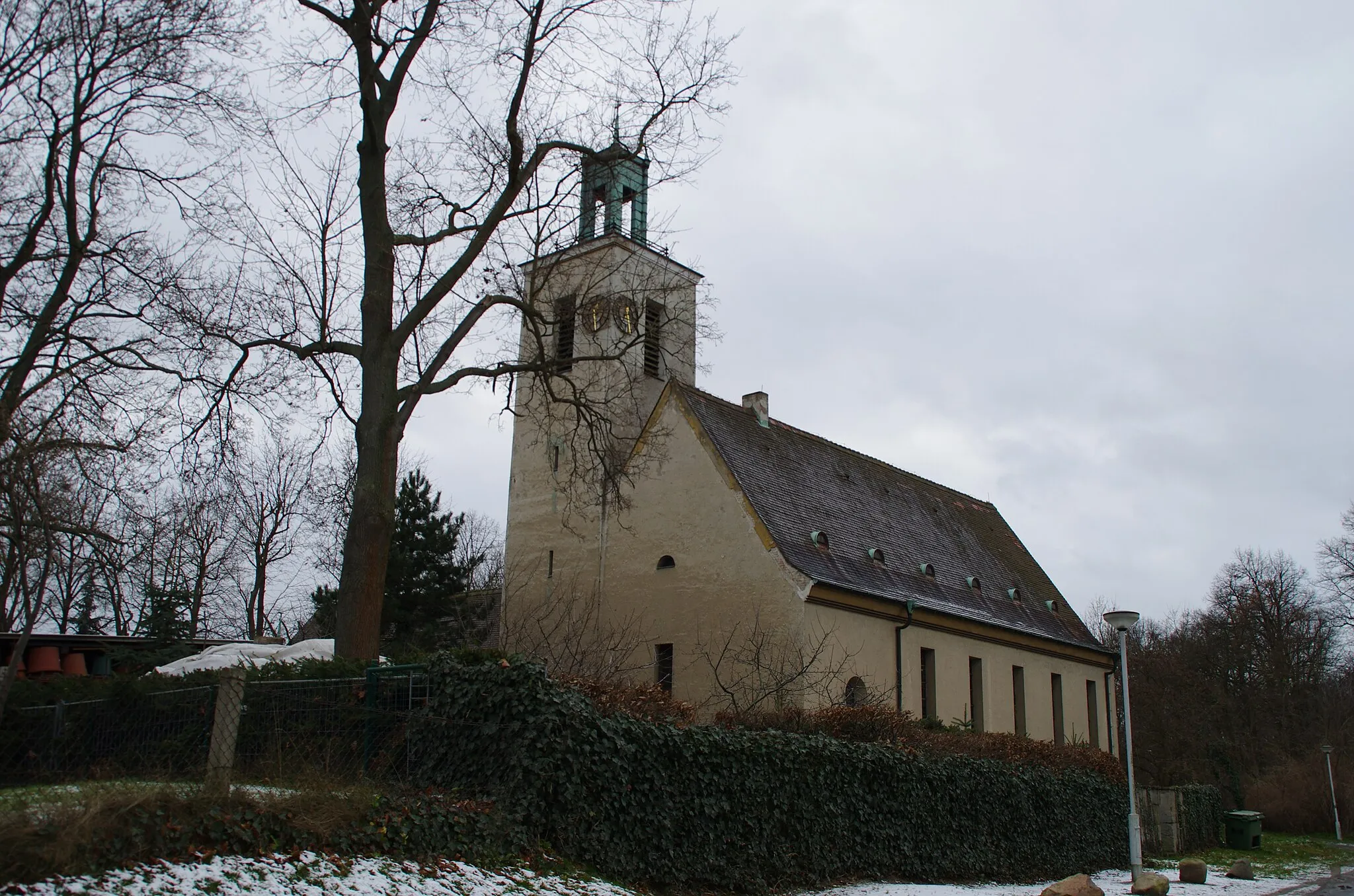 Photo showing: Brandenburg an der Havel Ortsteil Kirchmöser. DieKirche befindet sich im Ortsteil Kirchmöser West und ist ein Baudenkmal.