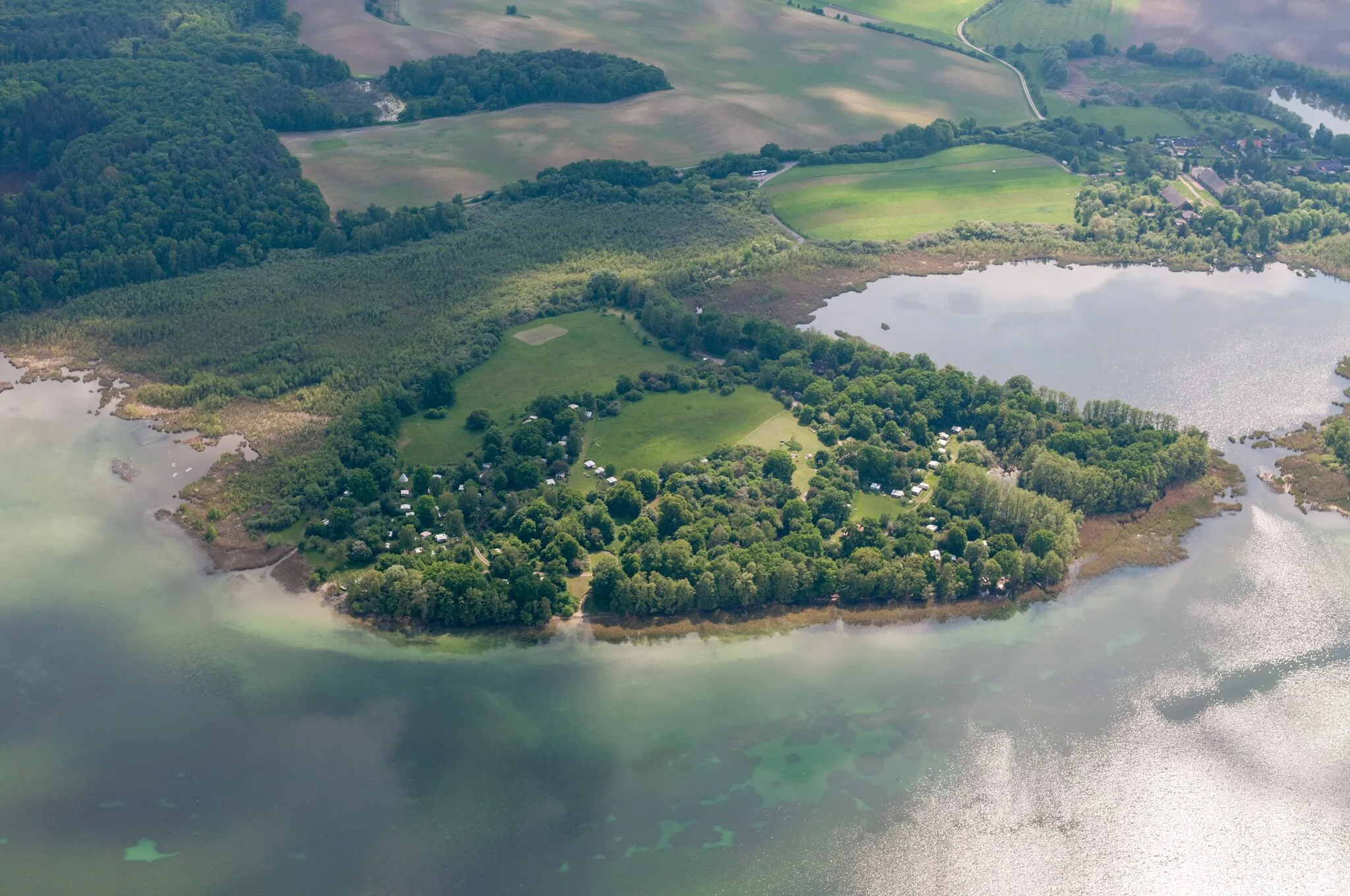 Photo showing: Parsteinsee, Halbinsel Pehlitzwerder. Standort des ehemaligen Zisterzienserklosters Mariensee