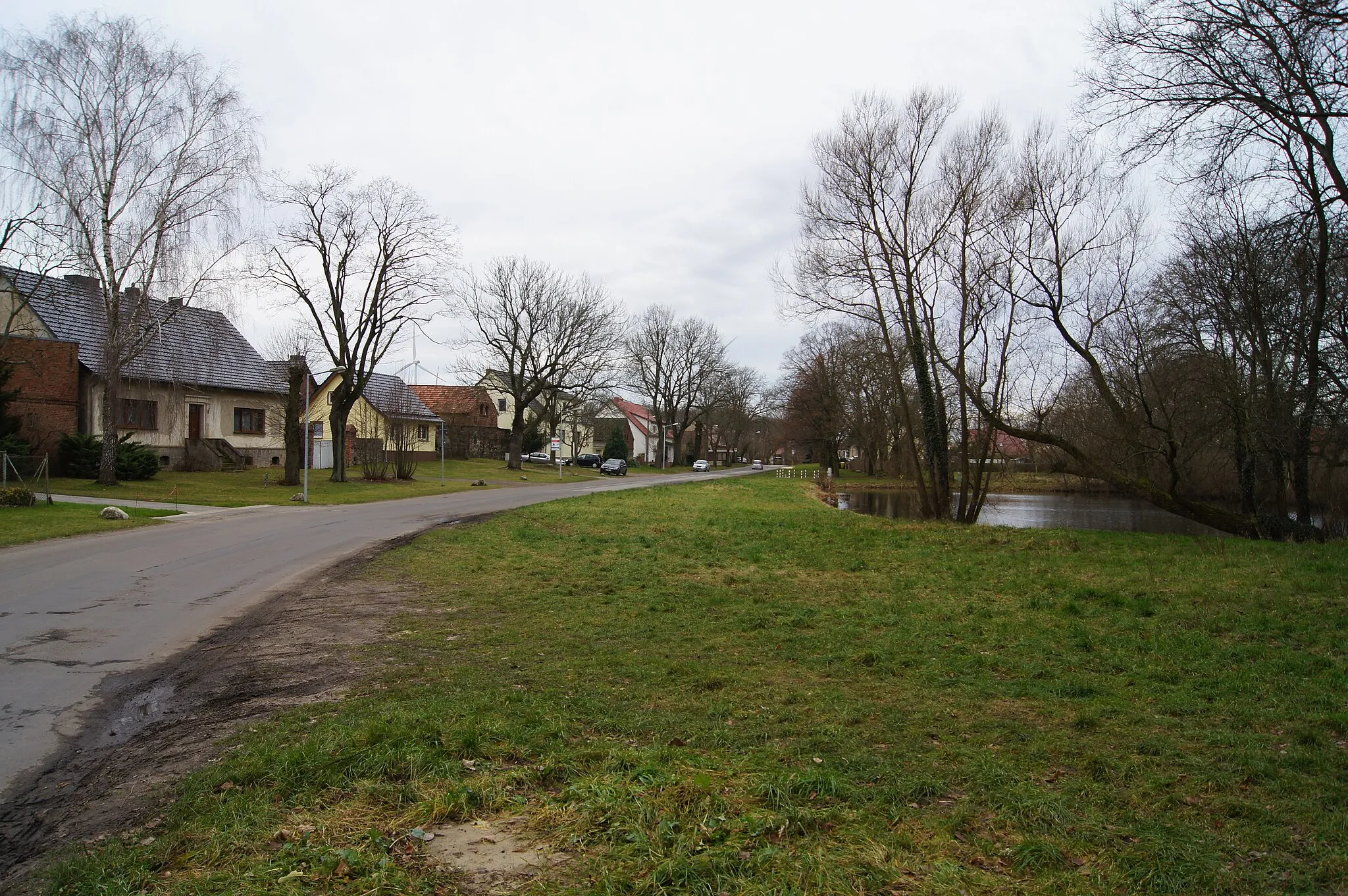 Photo showing: Street Teichstraße in Lichtenberg, Frankfurt (Oder), Brandenburg, Germany