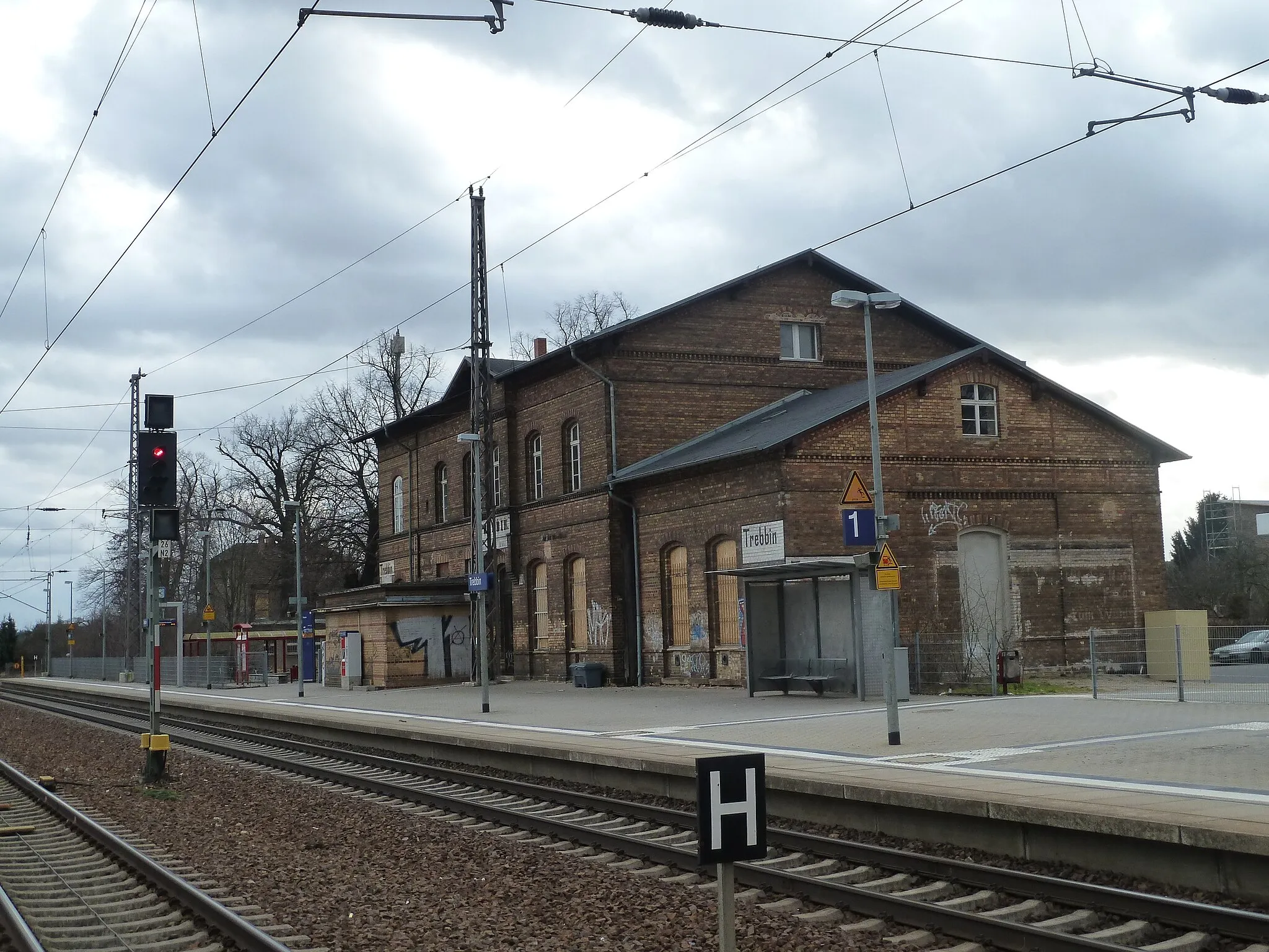 Photo showing: Bahnhof Trebbin, Bahnsteigseite