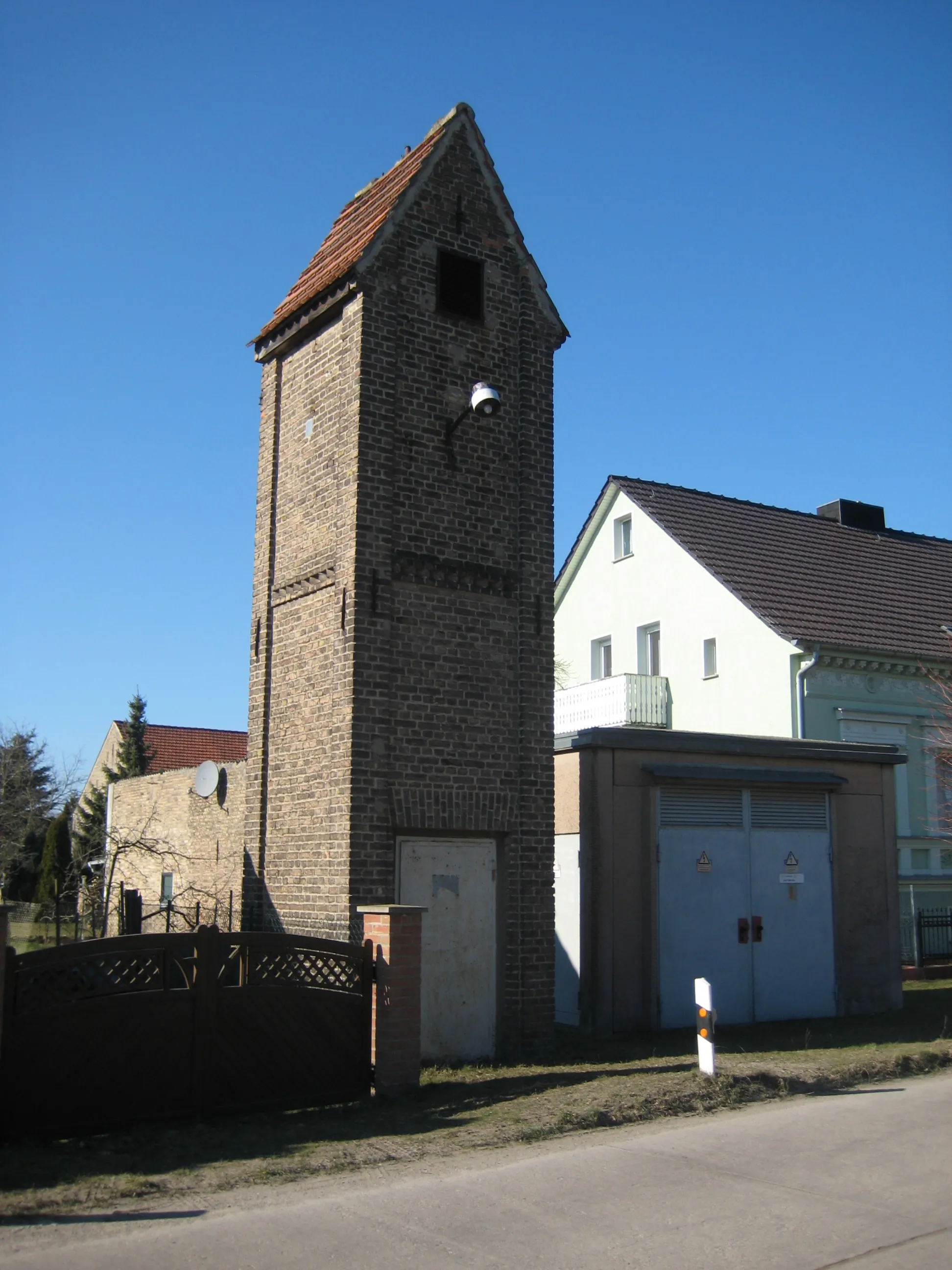 Photo showing: Trafohaus - Schünow