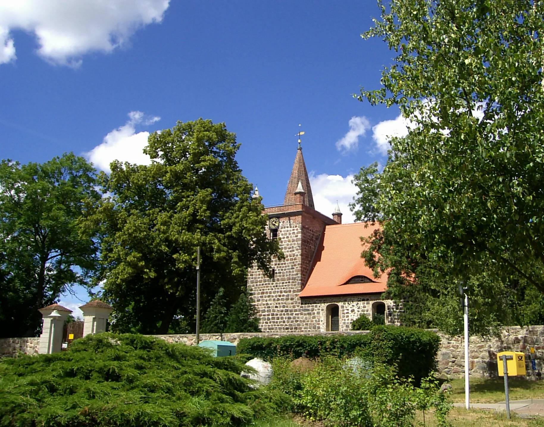 Photo showing: evangelische Kirche in Heinersdorf