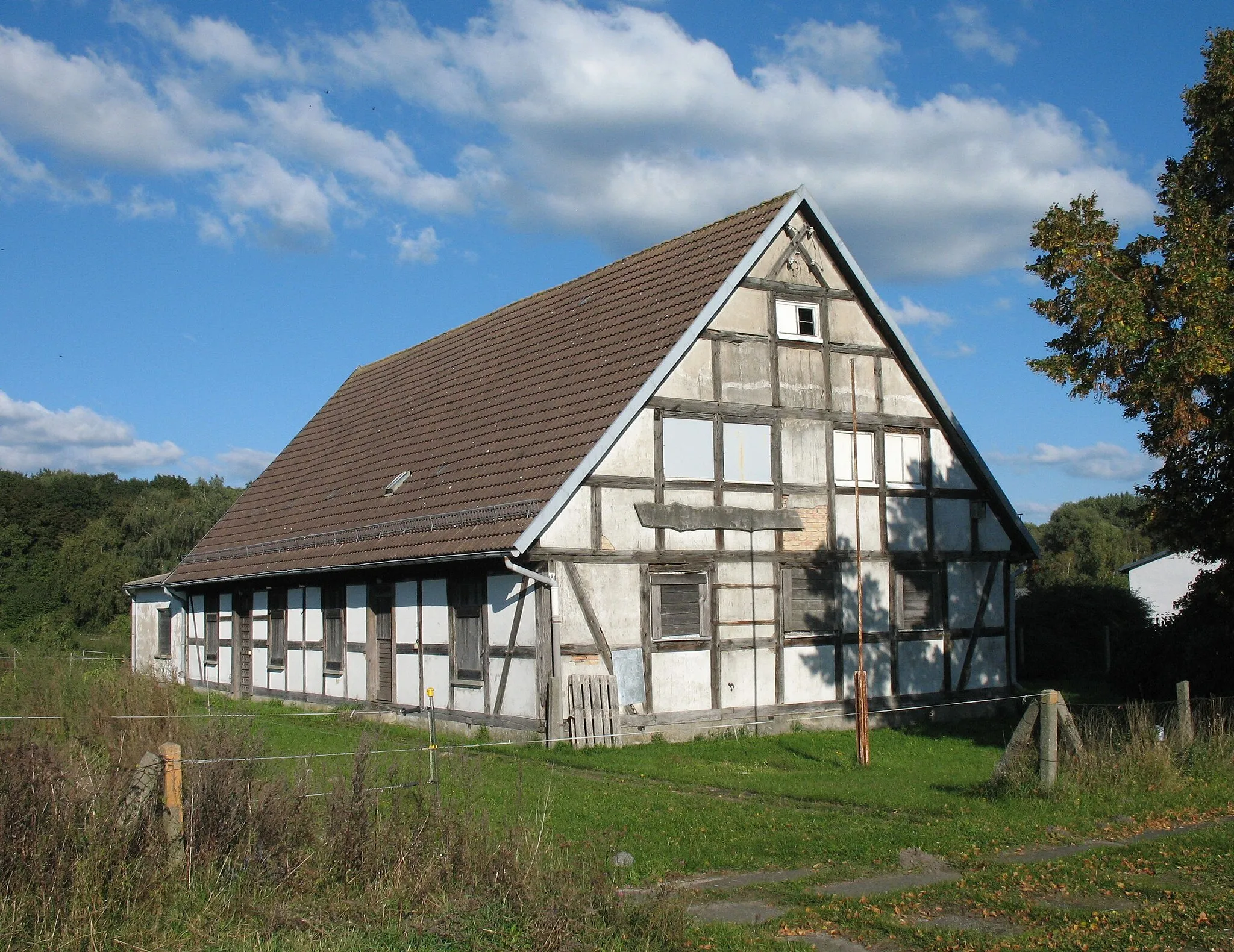 Photo showing: Building in Fehrbellin-Zietenhorst in Brandenburg, Germany