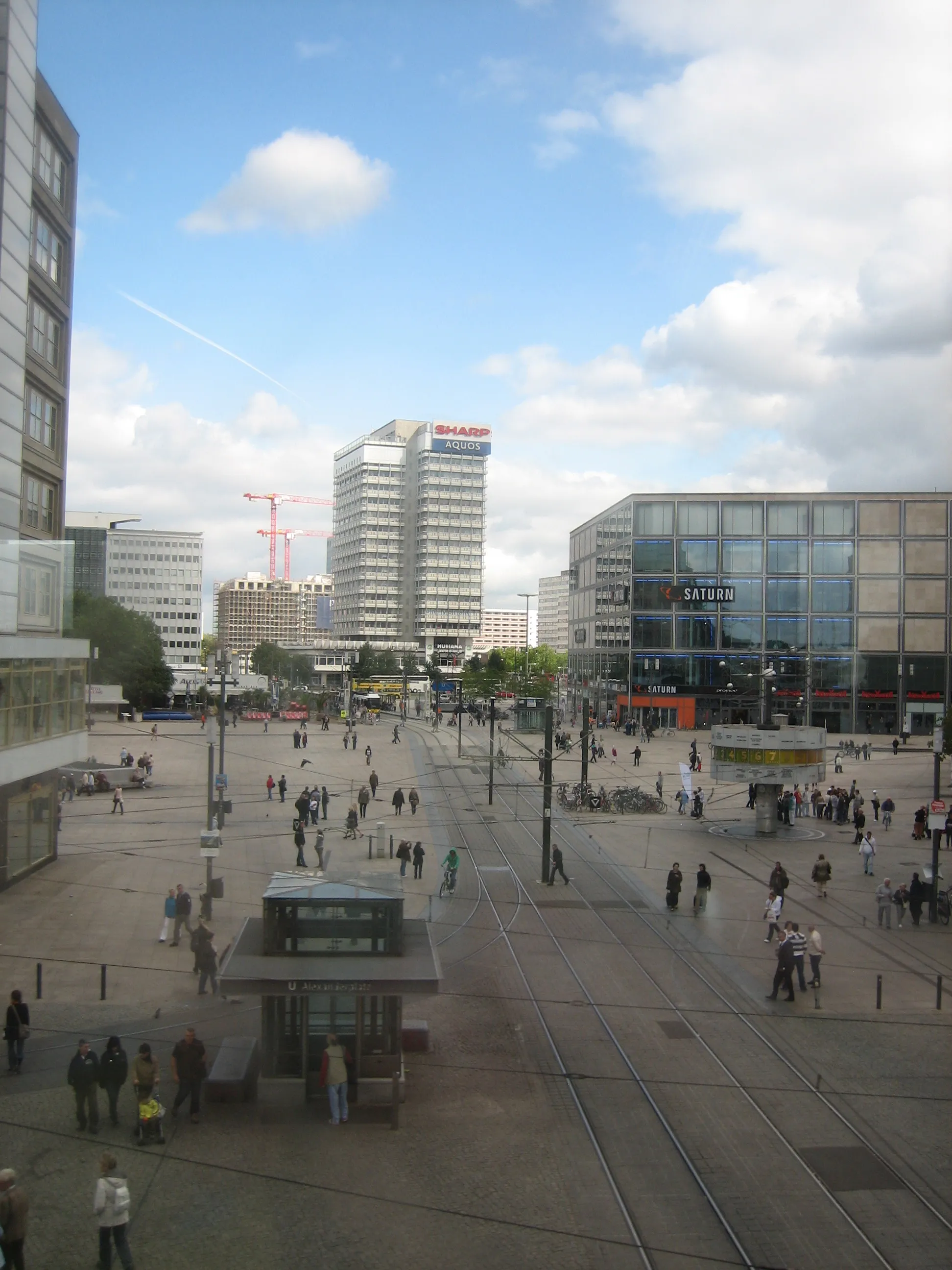 Photo showing: Alexanderplatz from the tube, Berlin