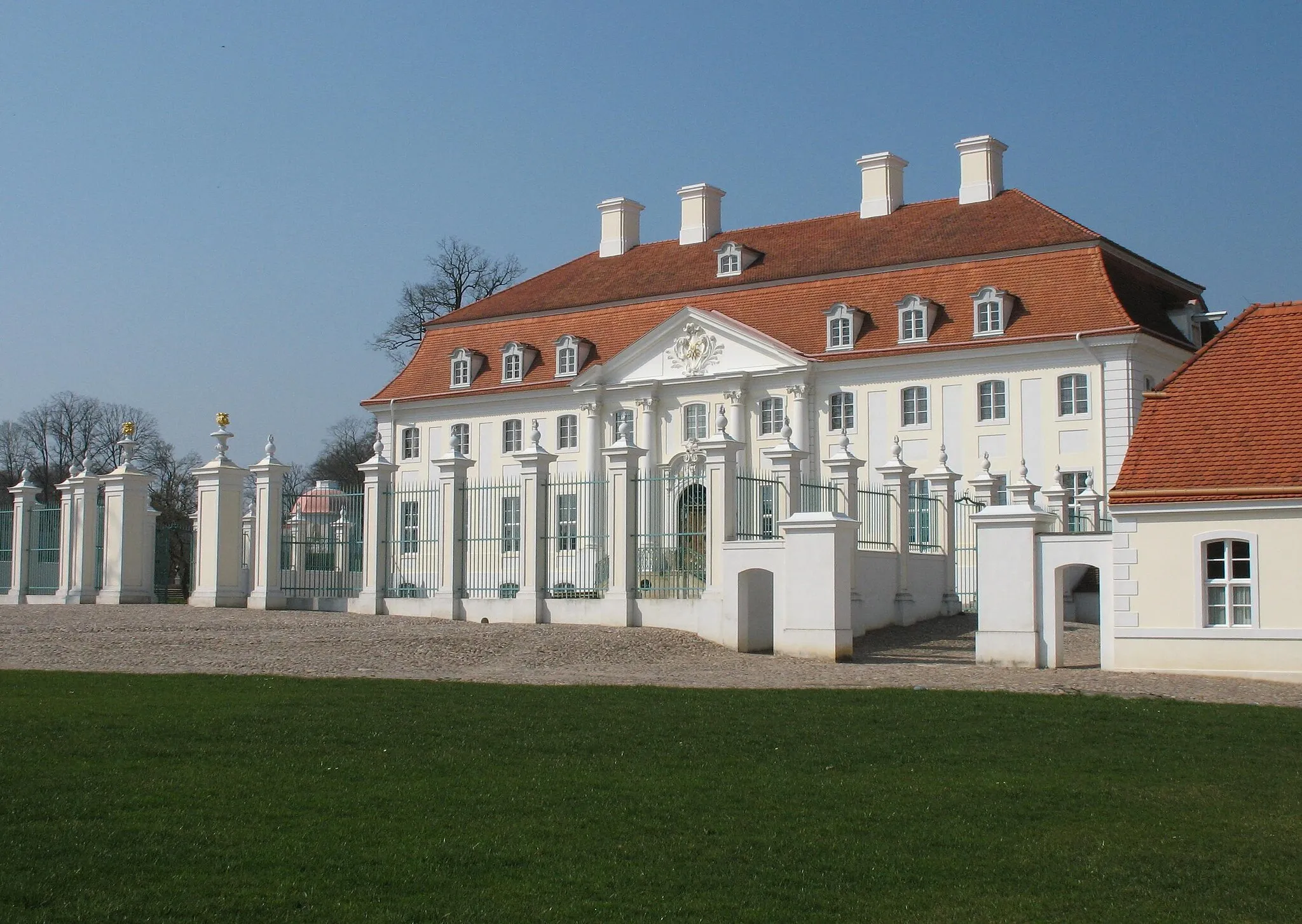 Photo showing: Castle in Gransee-Meseberg, Brandenburg, Germany