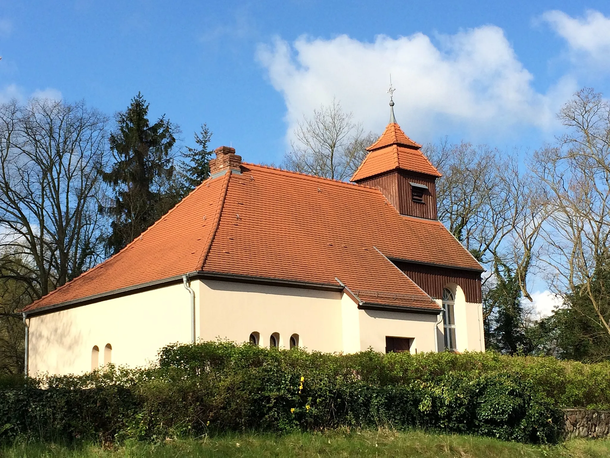 Photo showing: Denkmalgeschützte Friedhofskapelle in der Buchholzer Straße 17 in Teupitz